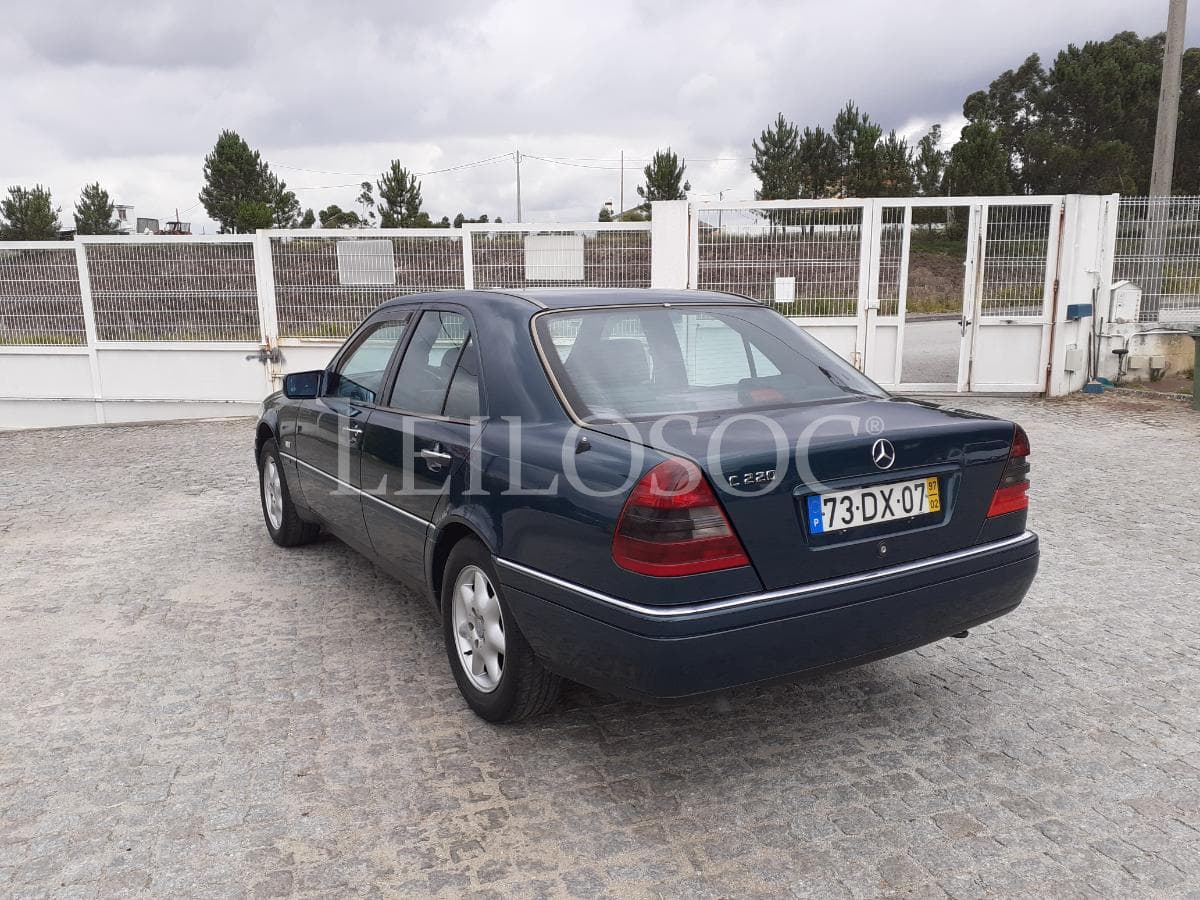 Mercedes-Benz C 220 · Diesel · Ano 1997 — image 4