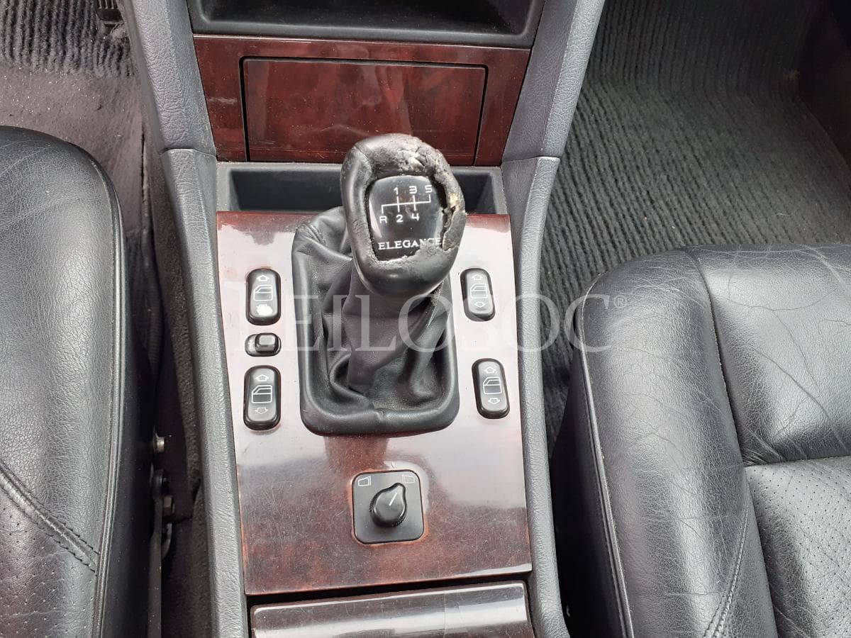 Mercedes-Benz C 220 · Diesel · Ano 1997 — image 14