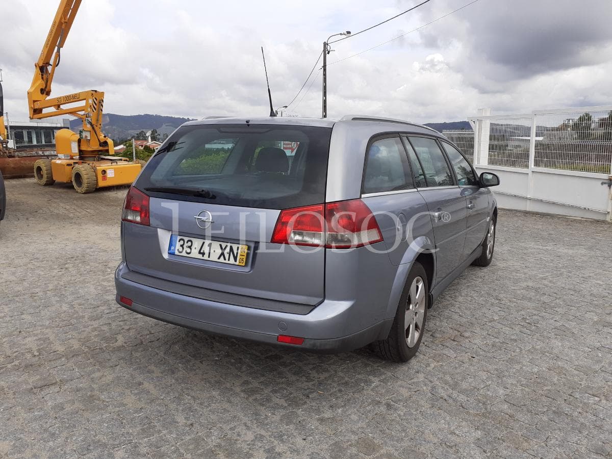 Opel Vectra 1.9 CDTI · Ano 2004 — image 4