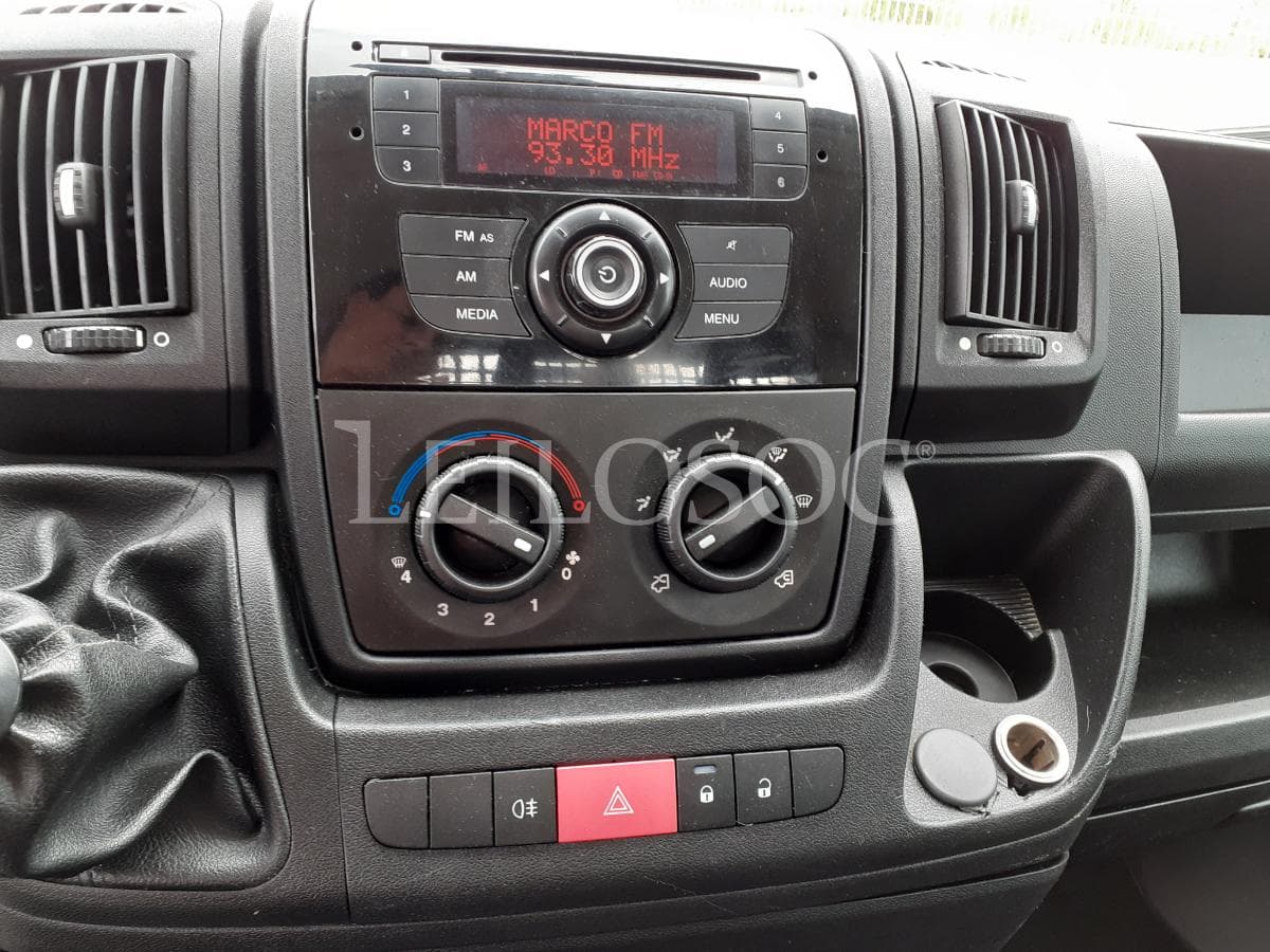 Peugeot Boxer 2.2 HDI · Ano 2011 — image 13
