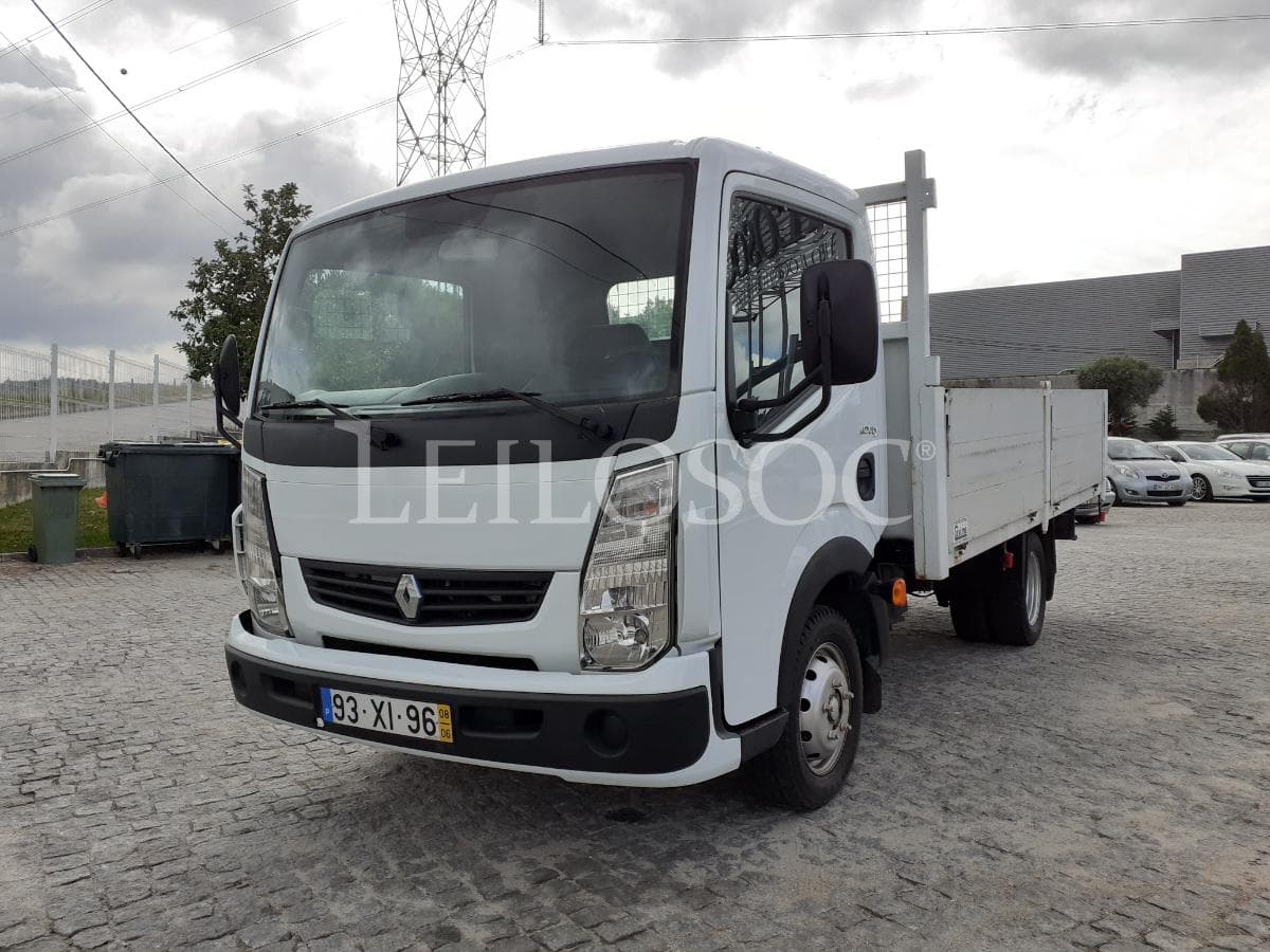Renault Maxity · Ano 2008 — imagem 3