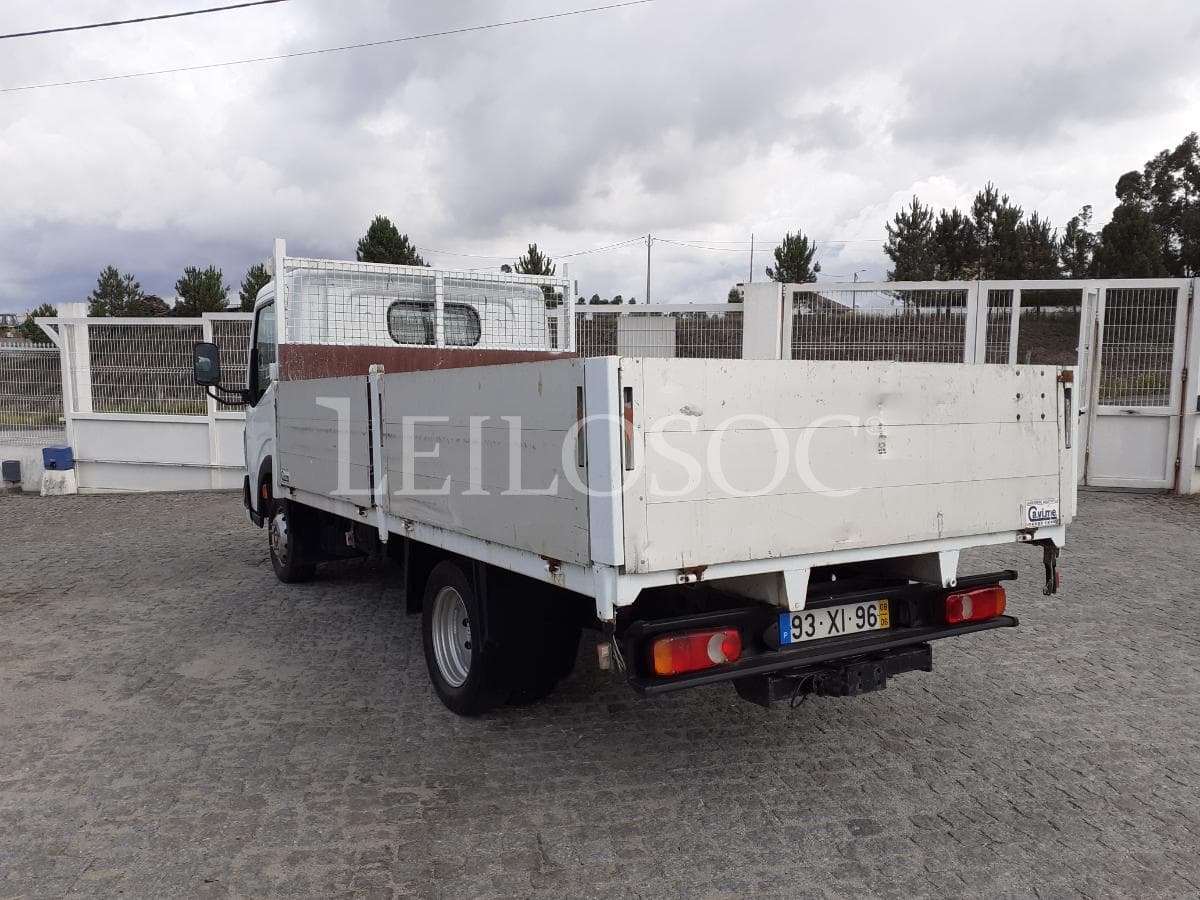 Renault Maxity · Ano 2008 — imagem 6
