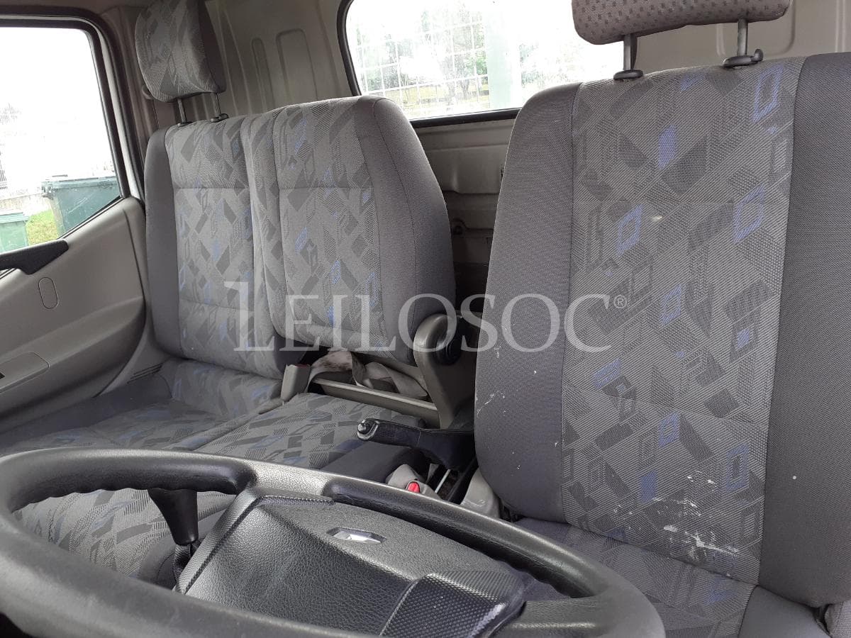 Renault Maxity · Ano 2008 — imagem 15