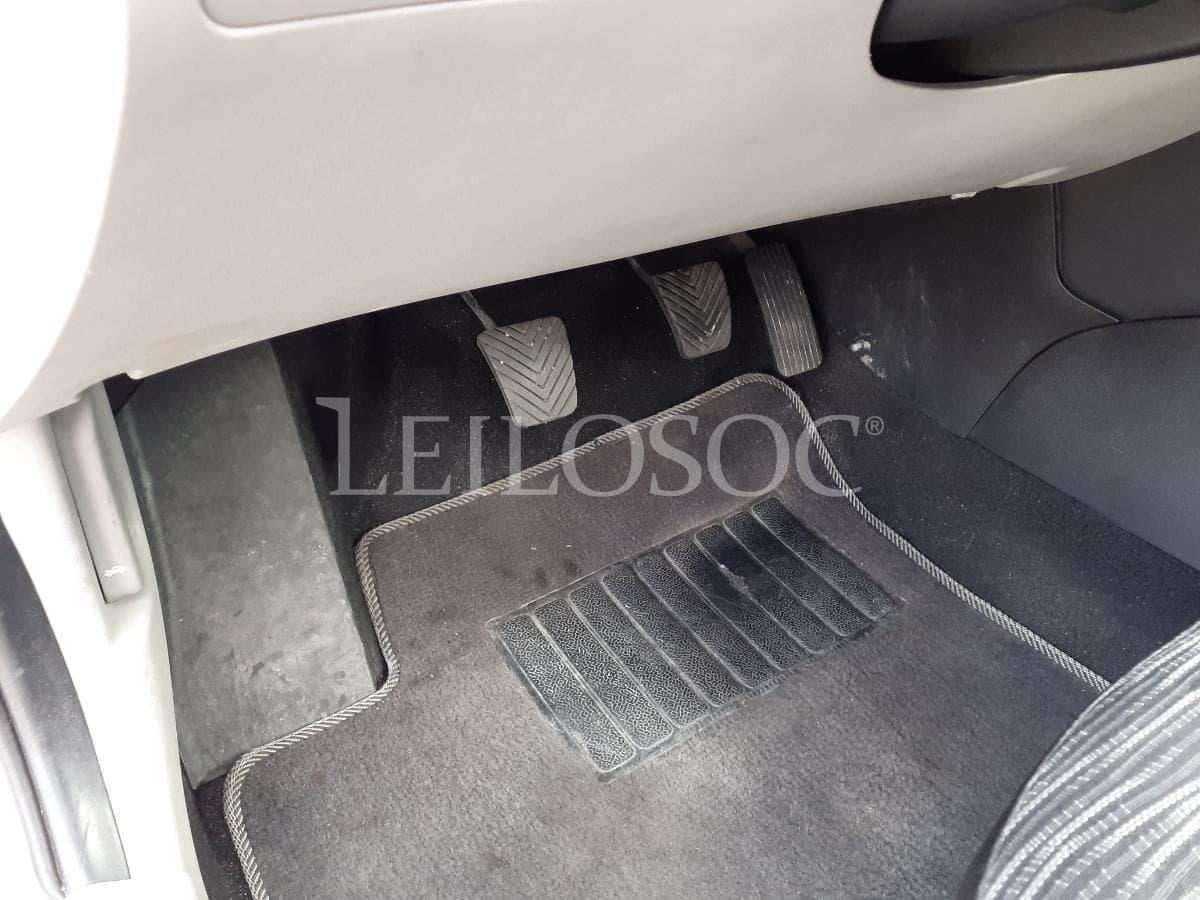 Kia Ceed · Ano 2009 — imagem 8