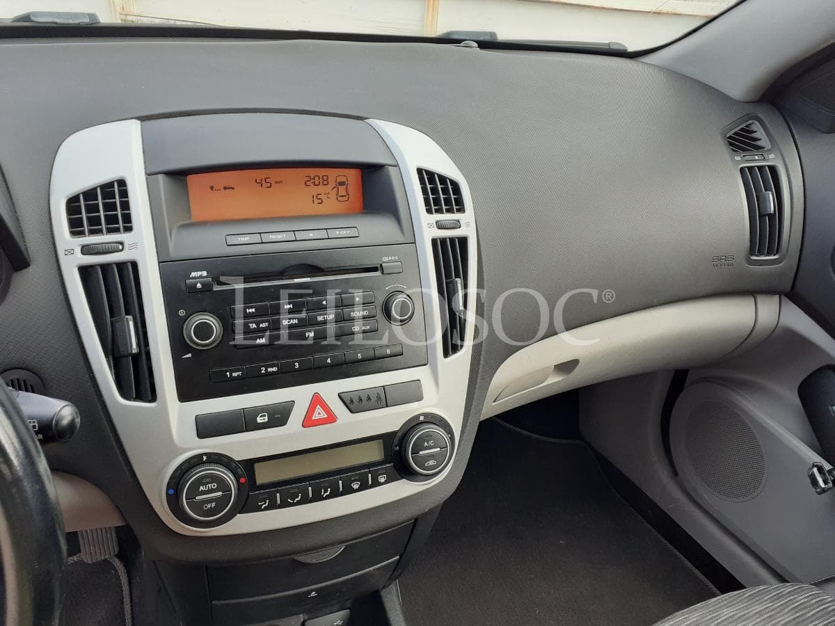 Kia Ceed · Ano 2009 — imagem 12