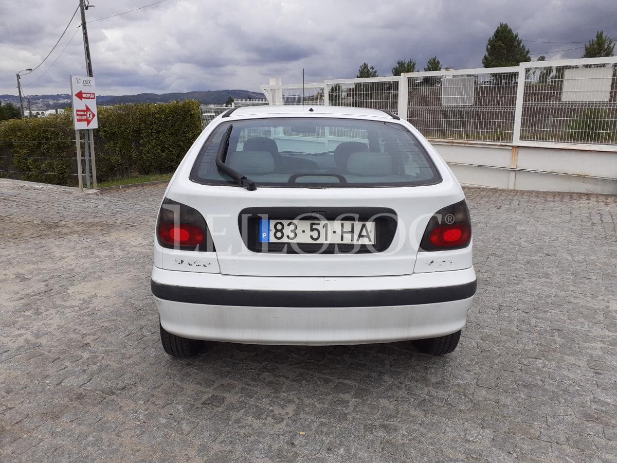 Renault Mégane 1.4 ·  Ano 1996 — imagem 5