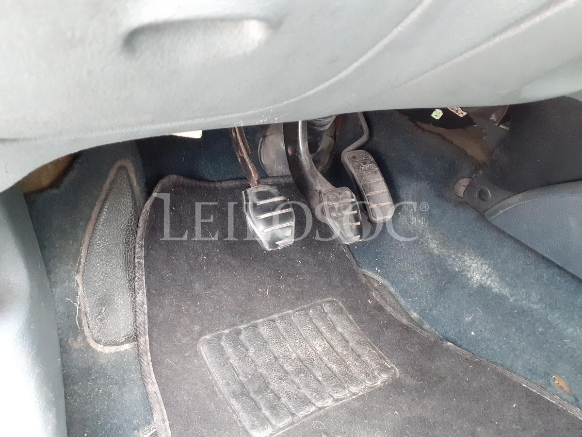 Renault Mégane 1.4 ·  Ano 1996 — imagem 8