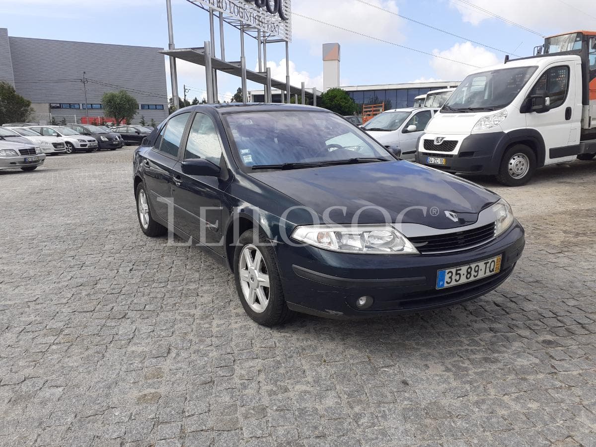 Renault Laguna · Ano 2002