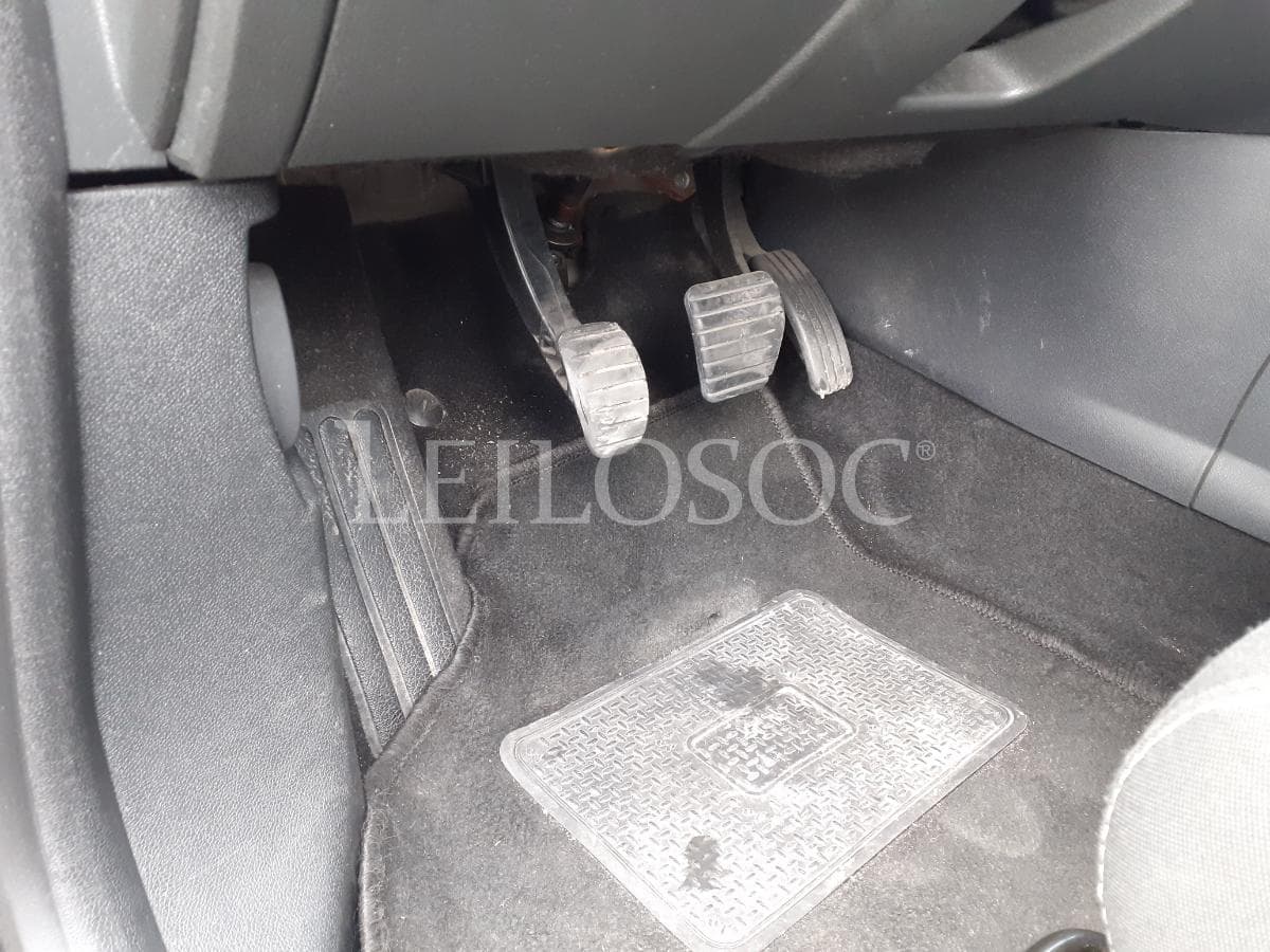 Renault Mégane 1.5 DCI · Année 2013 — image 8