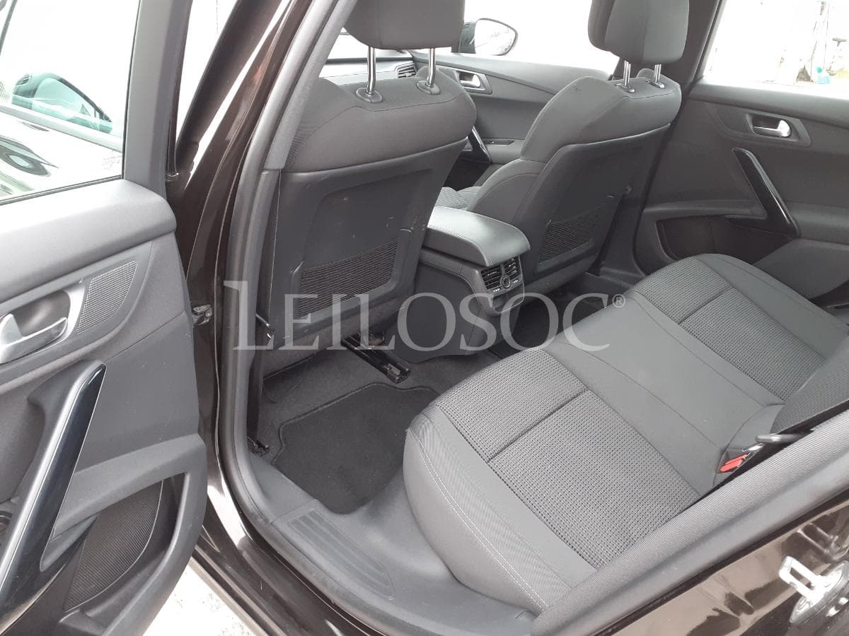 Peugeot 508 SW 1.6 Blue HDI · Ano 2015 — image 18