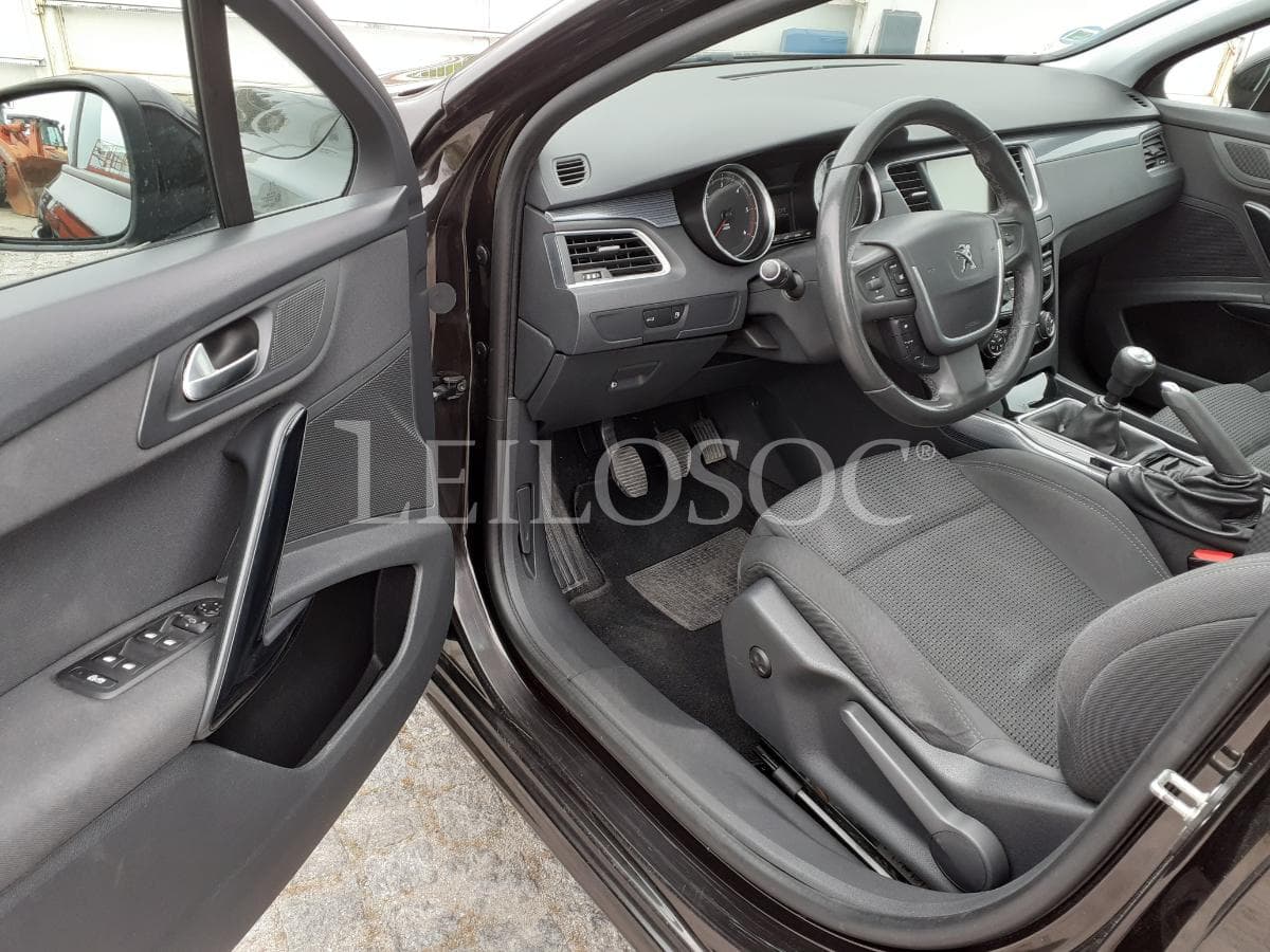 Peugeot 508 SW 1.6 Blue HDI · Ano 2015 — image 7
