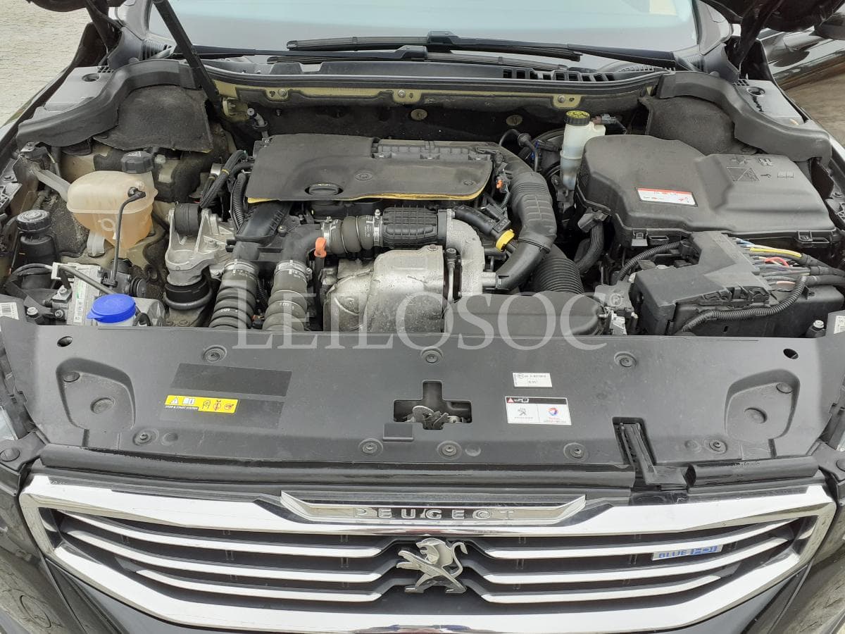 Peugeot 508 SW 1.6 Blue HDI · Ano 2015 — image 23