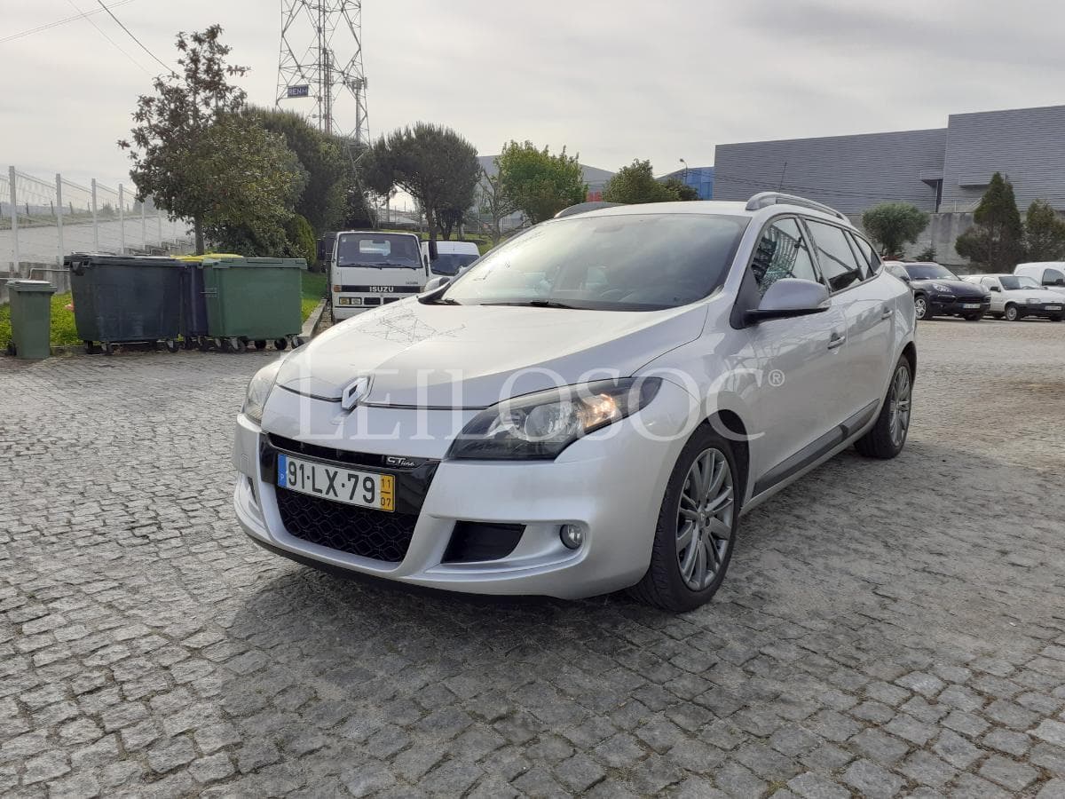 Renault Mégane GT Line 250 · Ano 2011 — imagem 3