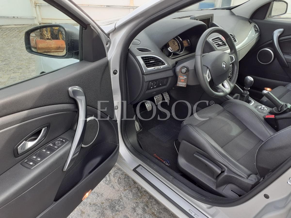 Renault Mégane GT Line 250 · Ano 2011 — imagem 7