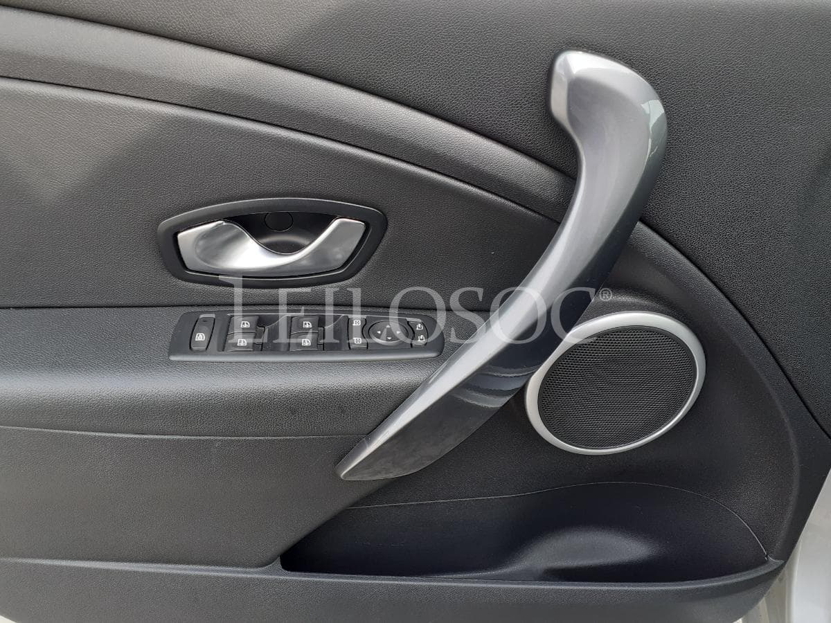 Renault Mégane GT Line 250 · Ano 2011 — imagem 9