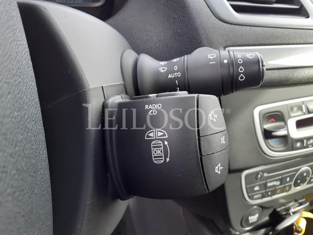 Renault Mégane GT Line 250 · Ano 2011 — imagem 14