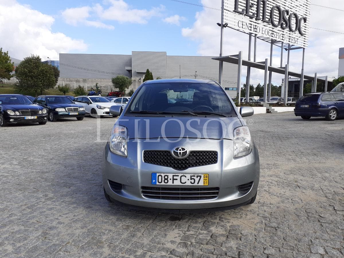 Toyota Yaris 1.0 VVT-i ·  Ano 2008 — imagem 2