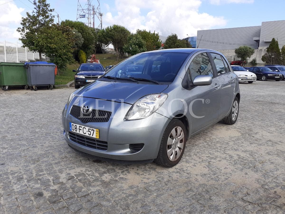 Toyota Yaris 1.0 VVT-i ·  Ano 2008 — imagem 3