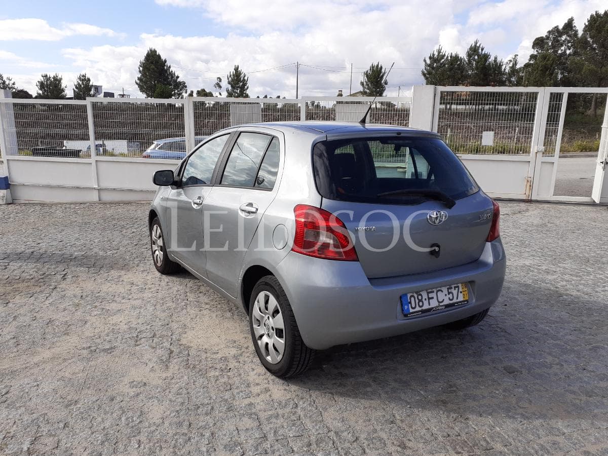 Toyota Yaris 1.0 VVT-i ·  Ano 2008 — imagem 6