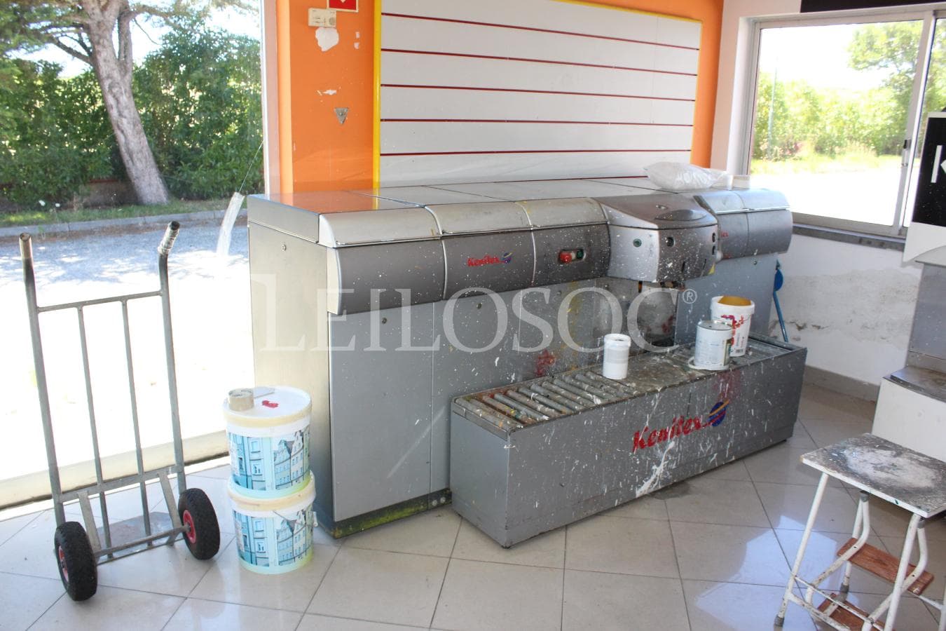 Equipamiento de Oficina + Varios — imagen 7