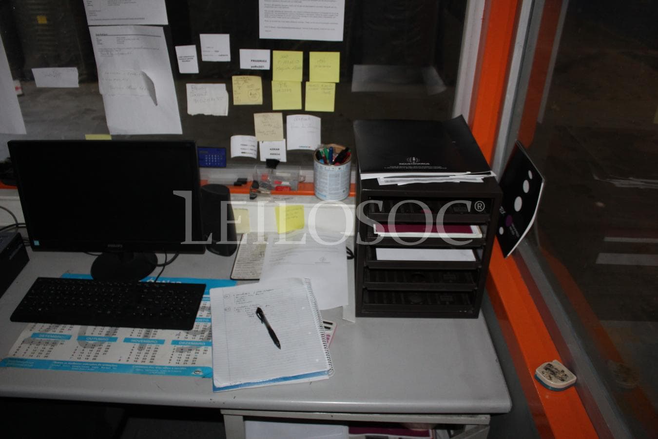 Equipamiento de comedor y vestuario + Equipamiento de Oficina — imagen 5