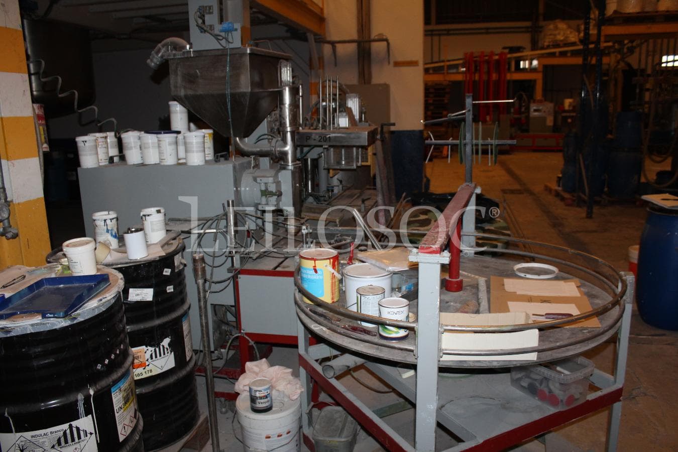 Linha de enchimento + Agitadores máquinas de afinação de cores + Máquina de lavar e bomba + Balanças + Cubas — imagen 15