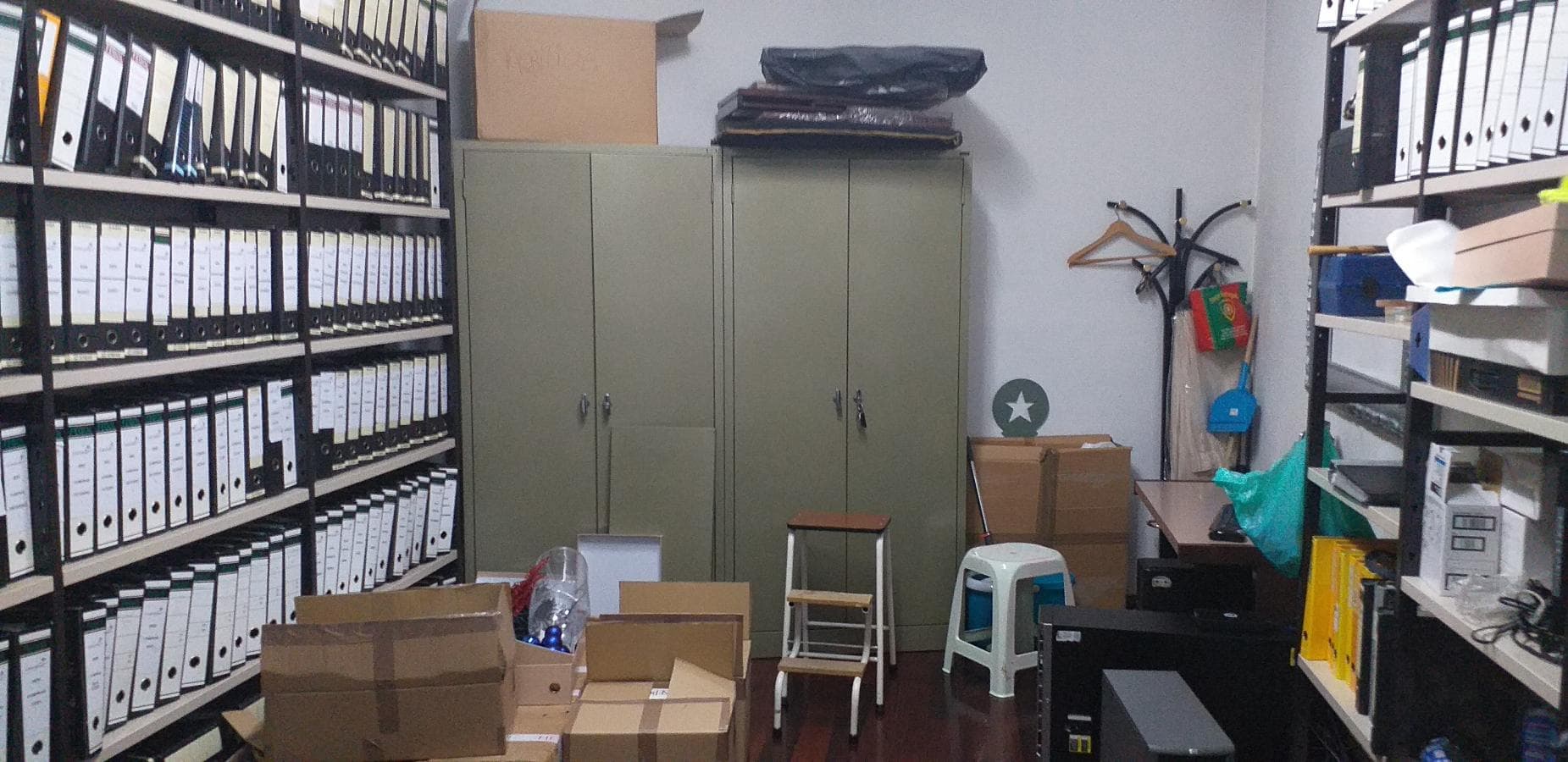 Equipamento de Escritório e Material Informático