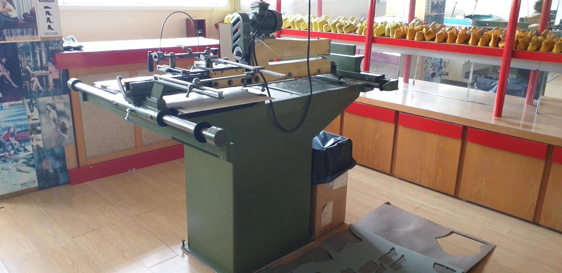 Pantograph — image 2