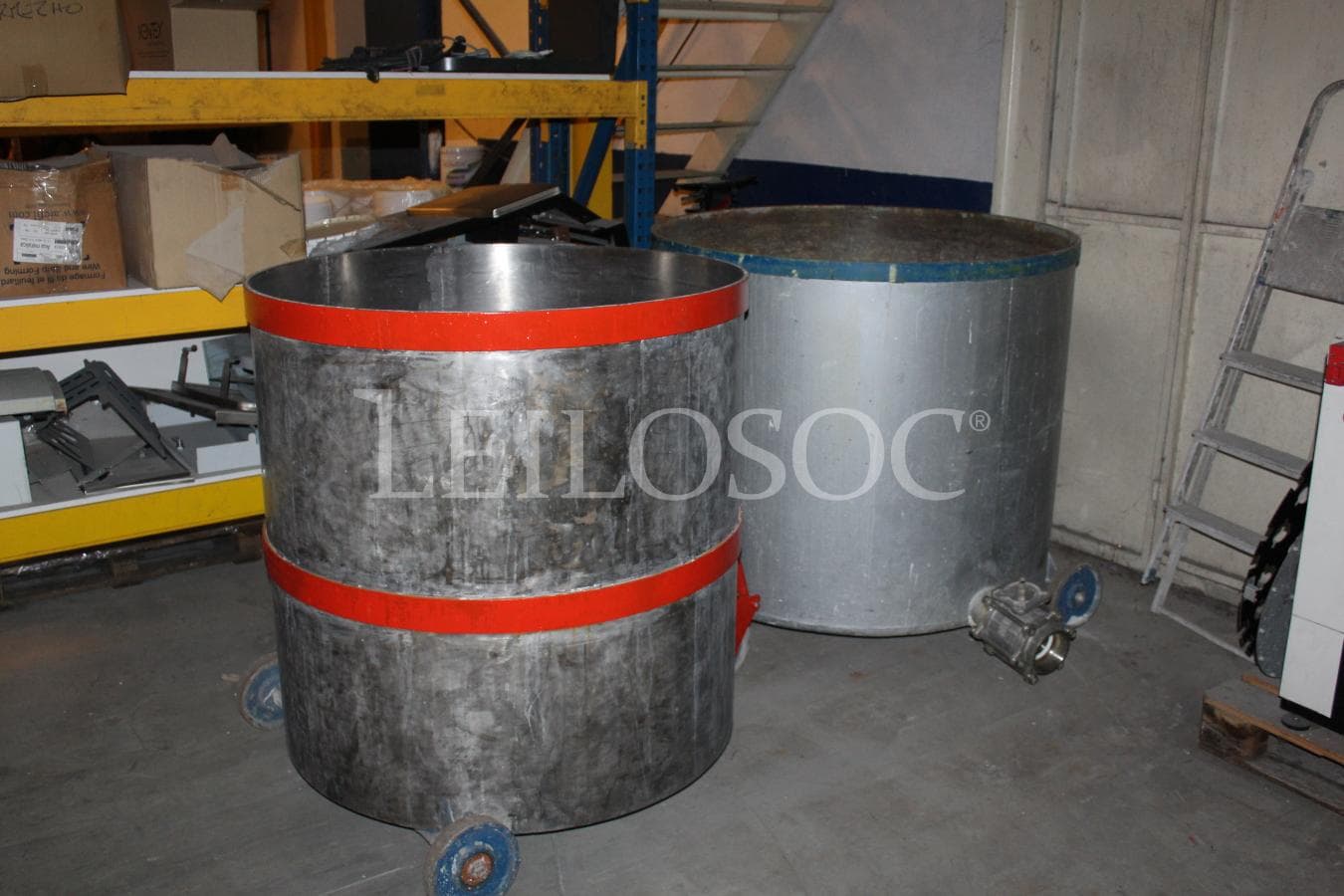 Linha de enchimento + Agitadores máquinas de afinação de cores + Máquina de lavar e bomba + Balanças + Cubas — imagen 4