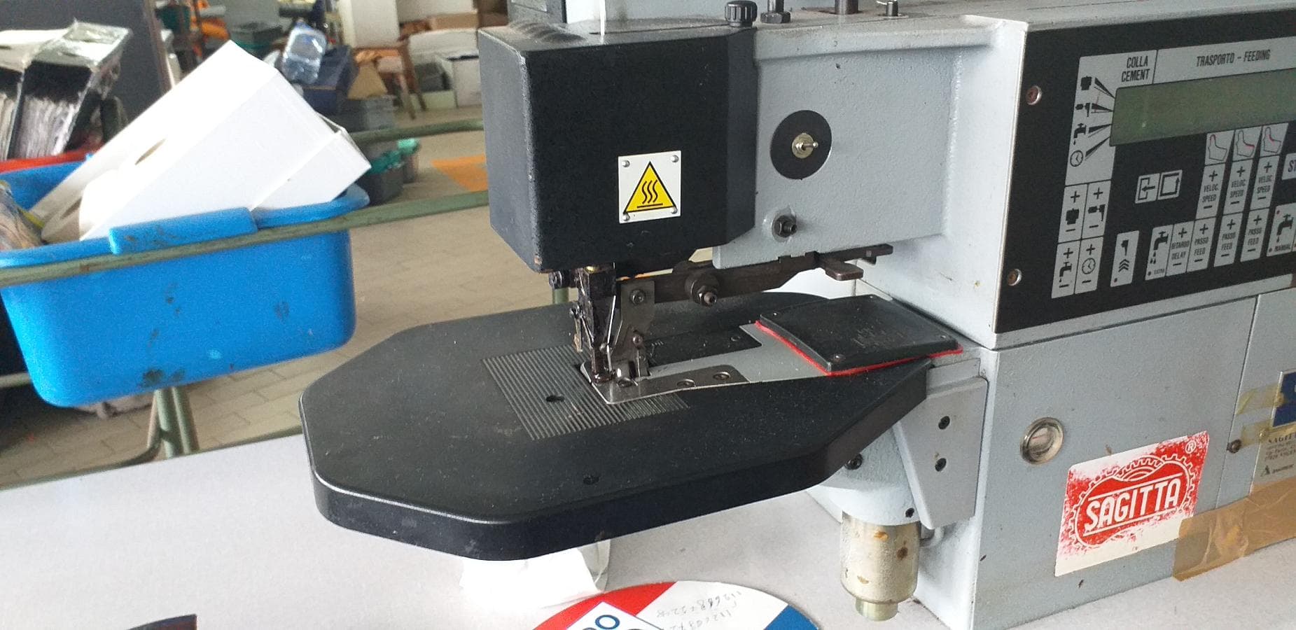 Máquina de Costura  +  Equipamento Diverso — imagem 50