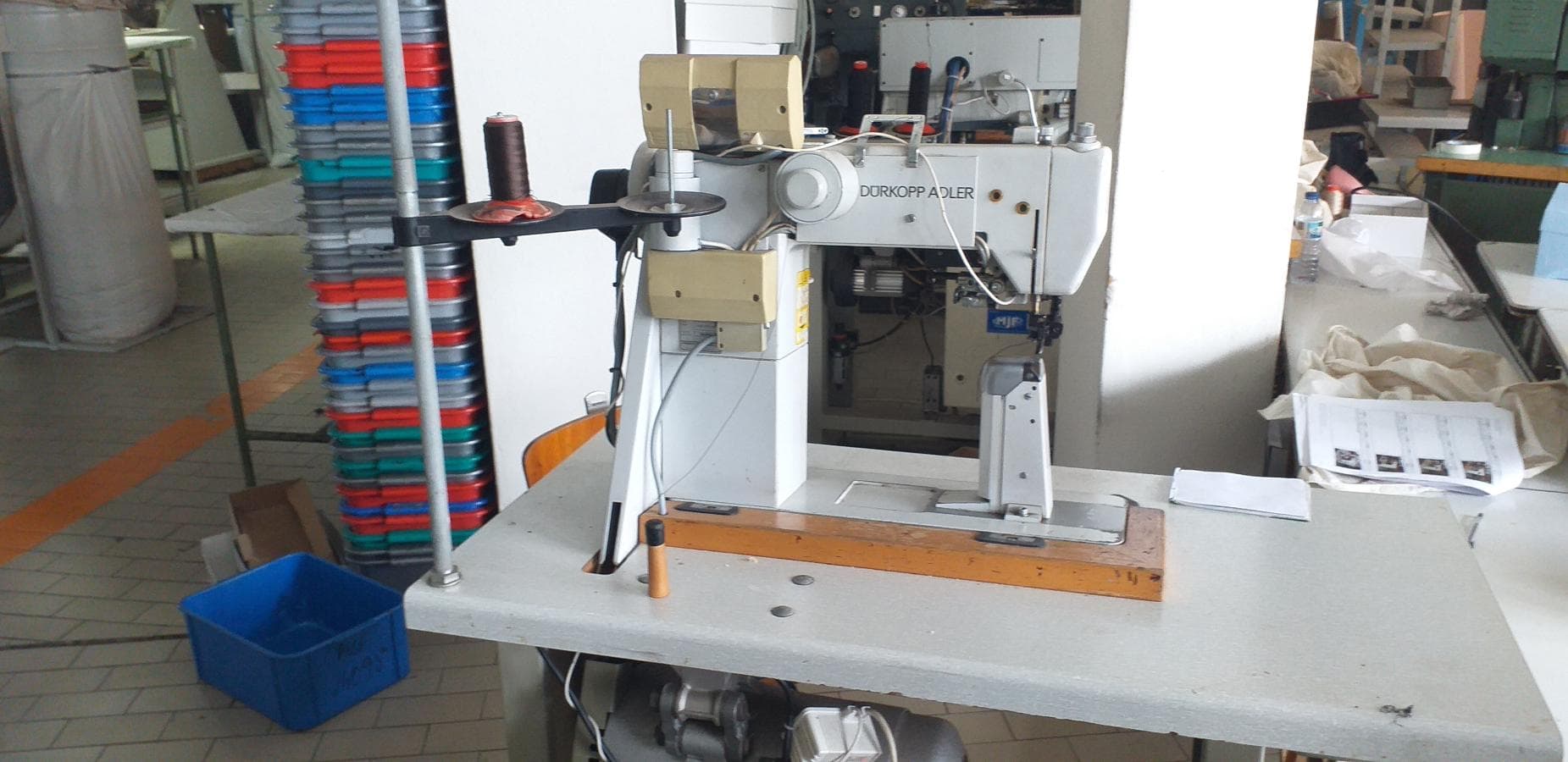 Máquina de Costura  +  Equipamento Diverso — imagem 43