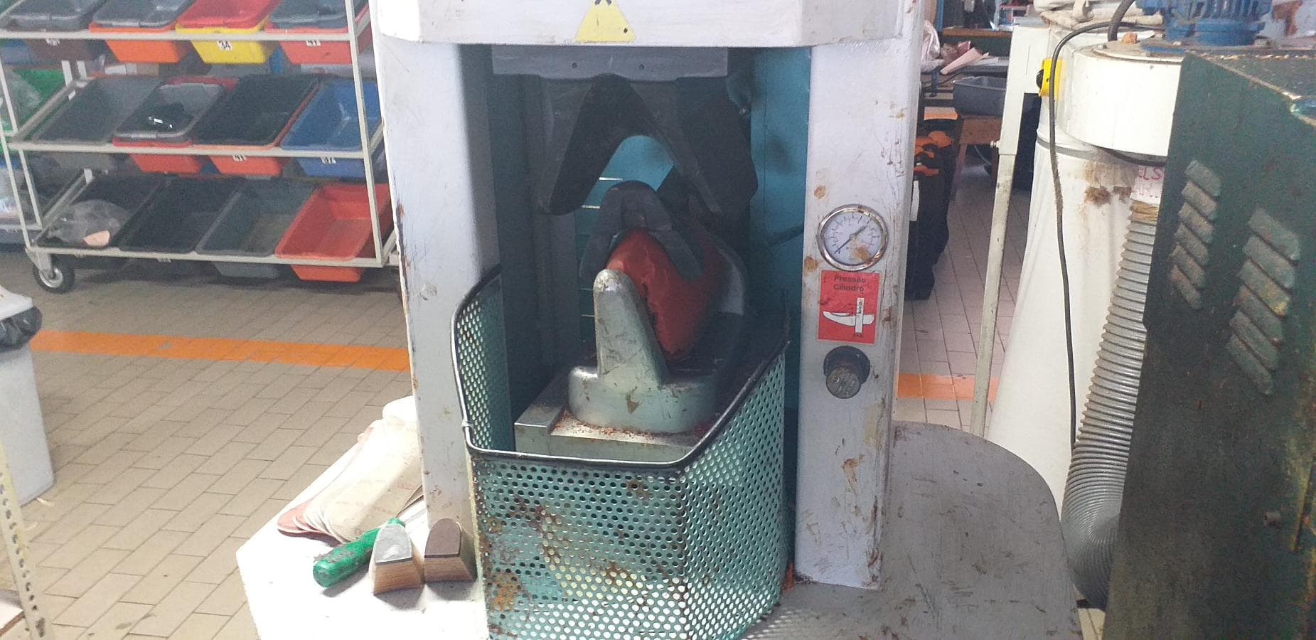 Machine de moulage — image 3