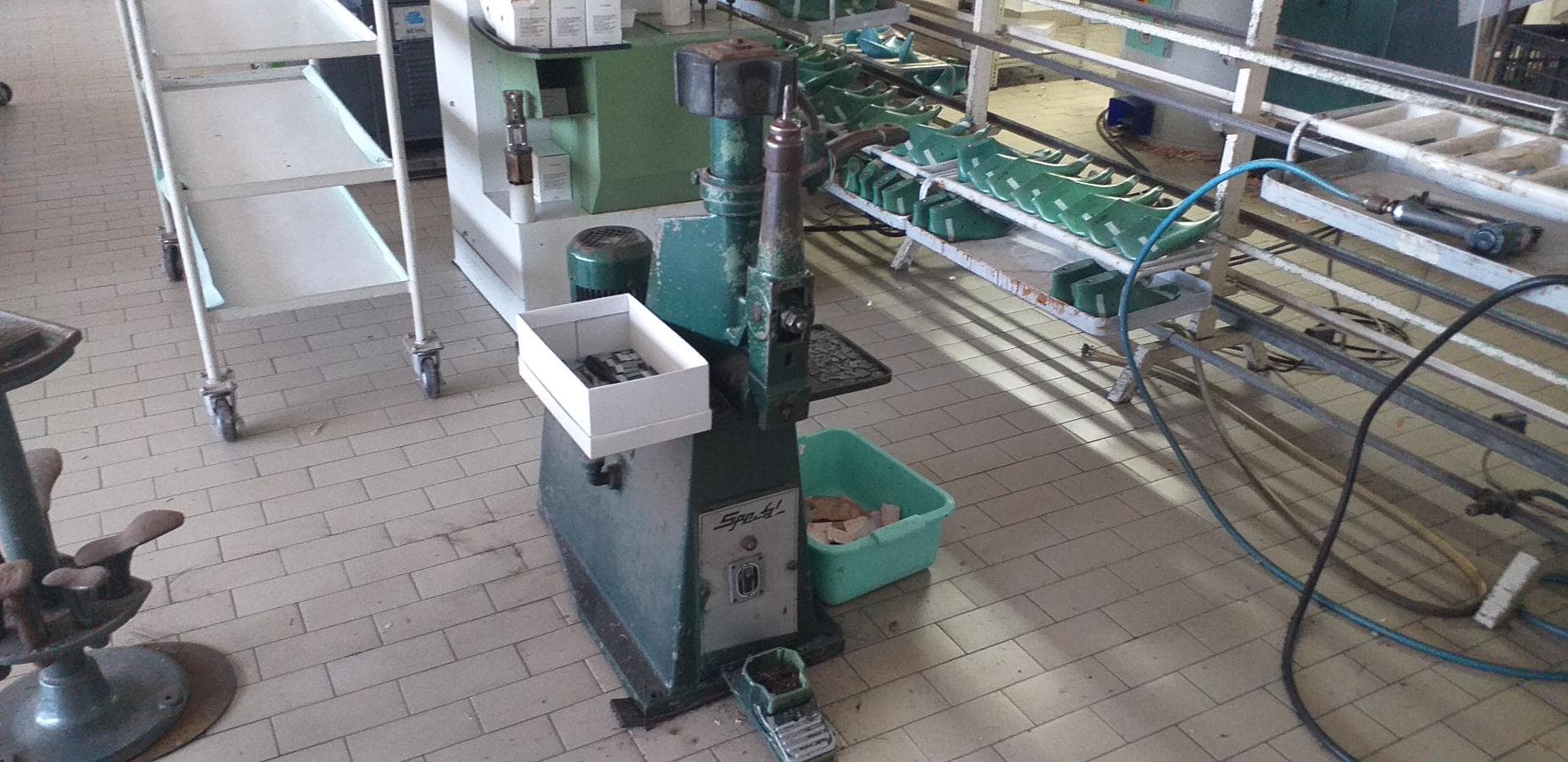 Máquina de Desenformar + Base de Rebater + Base de Batimento — image 3
