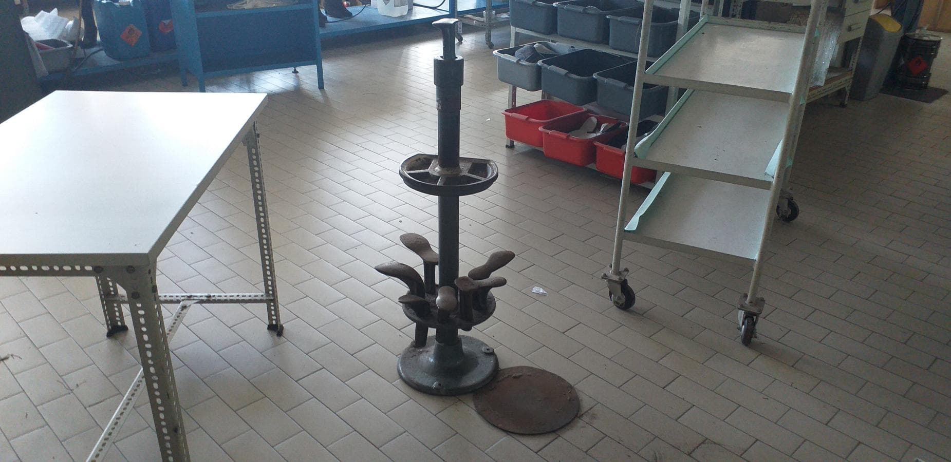Máquina de Desenformar + Base de Rebater + Base de Batimento — image 1