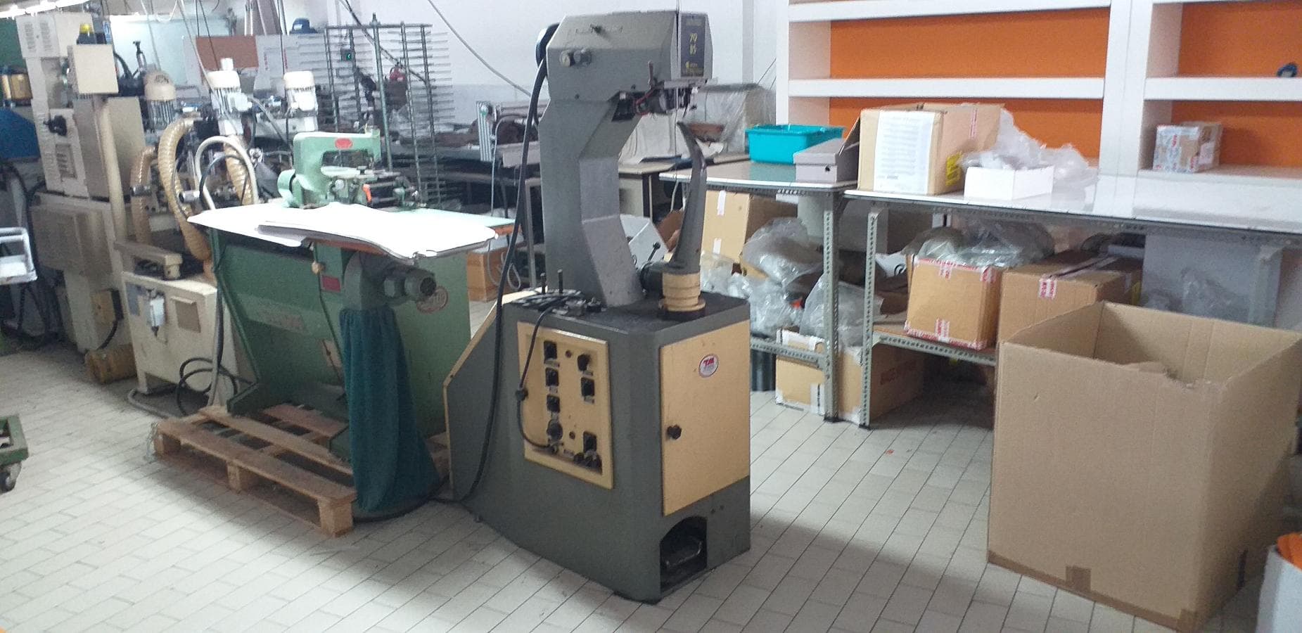 Máquina de Coser Solas — imagem 1