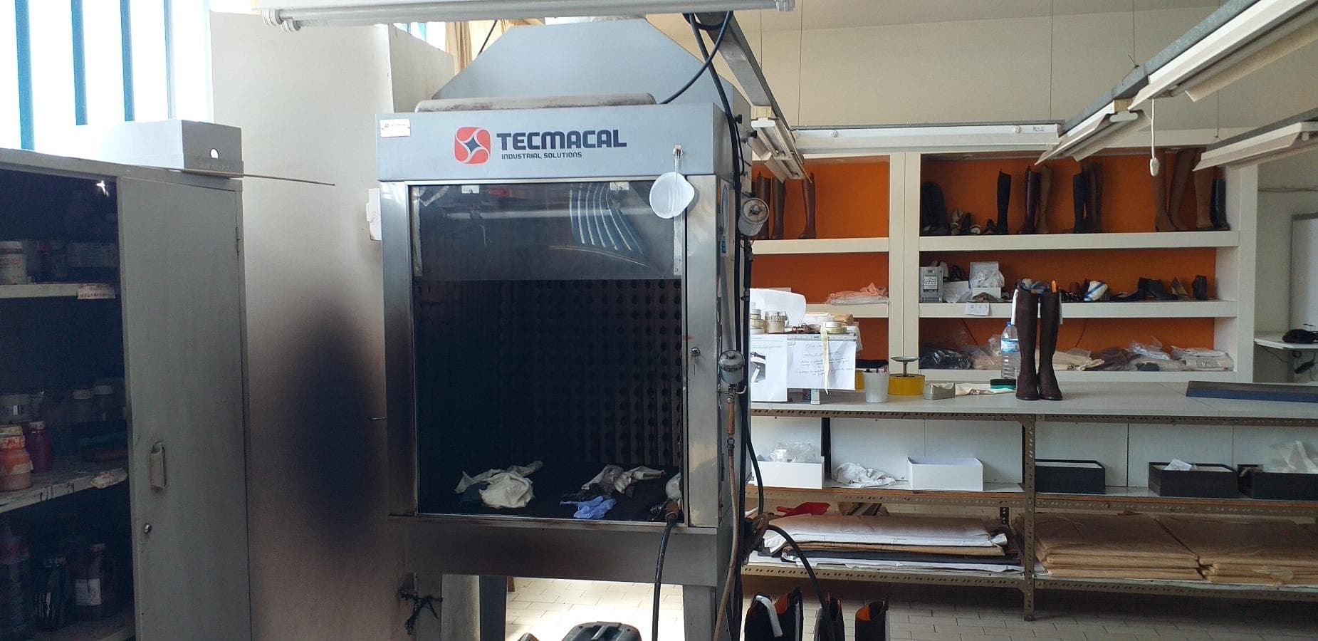 Paint Booth — image 1