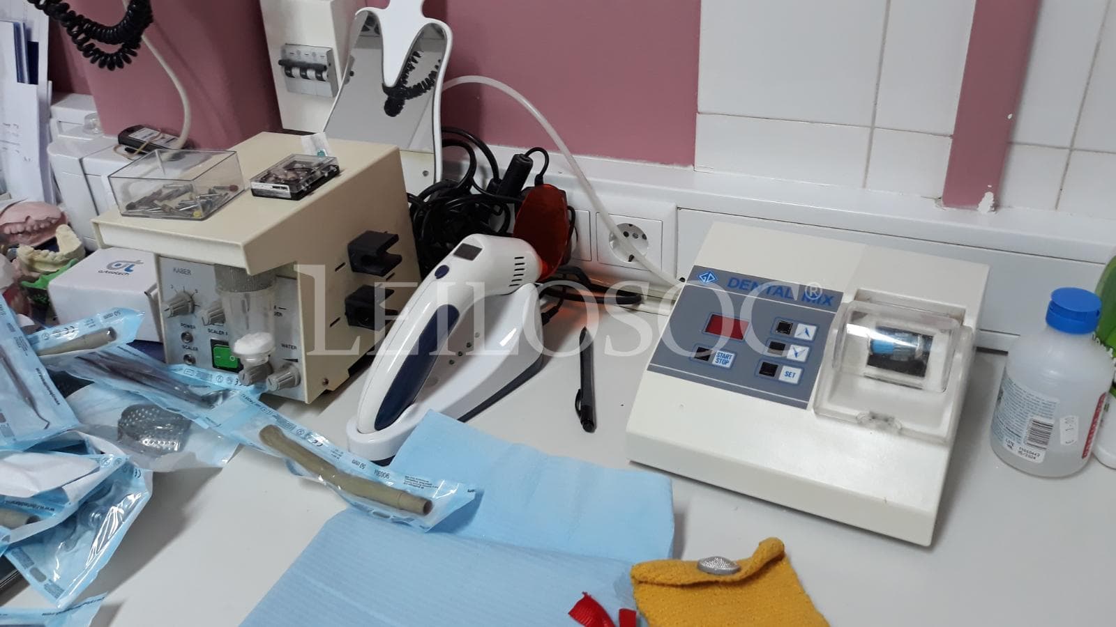 Equipamento Medicina Dentária + Mobiliário Clínico — imagen 24