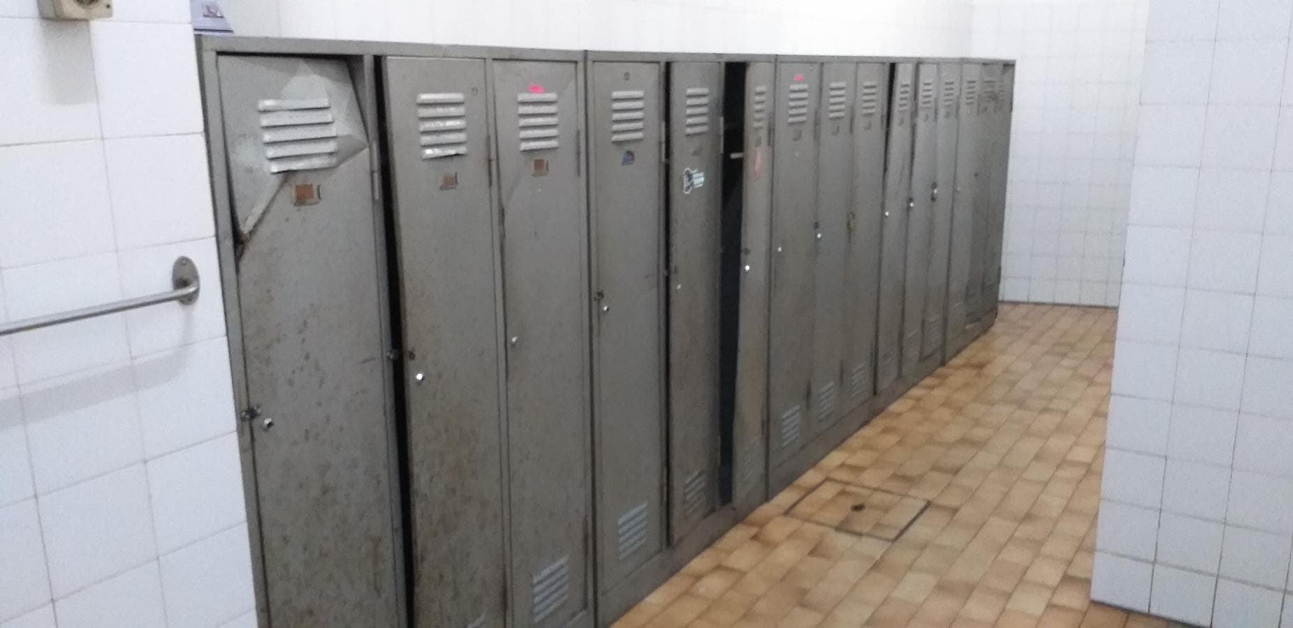 Equipamento Diverso + Armários Vestiários — imagem 2