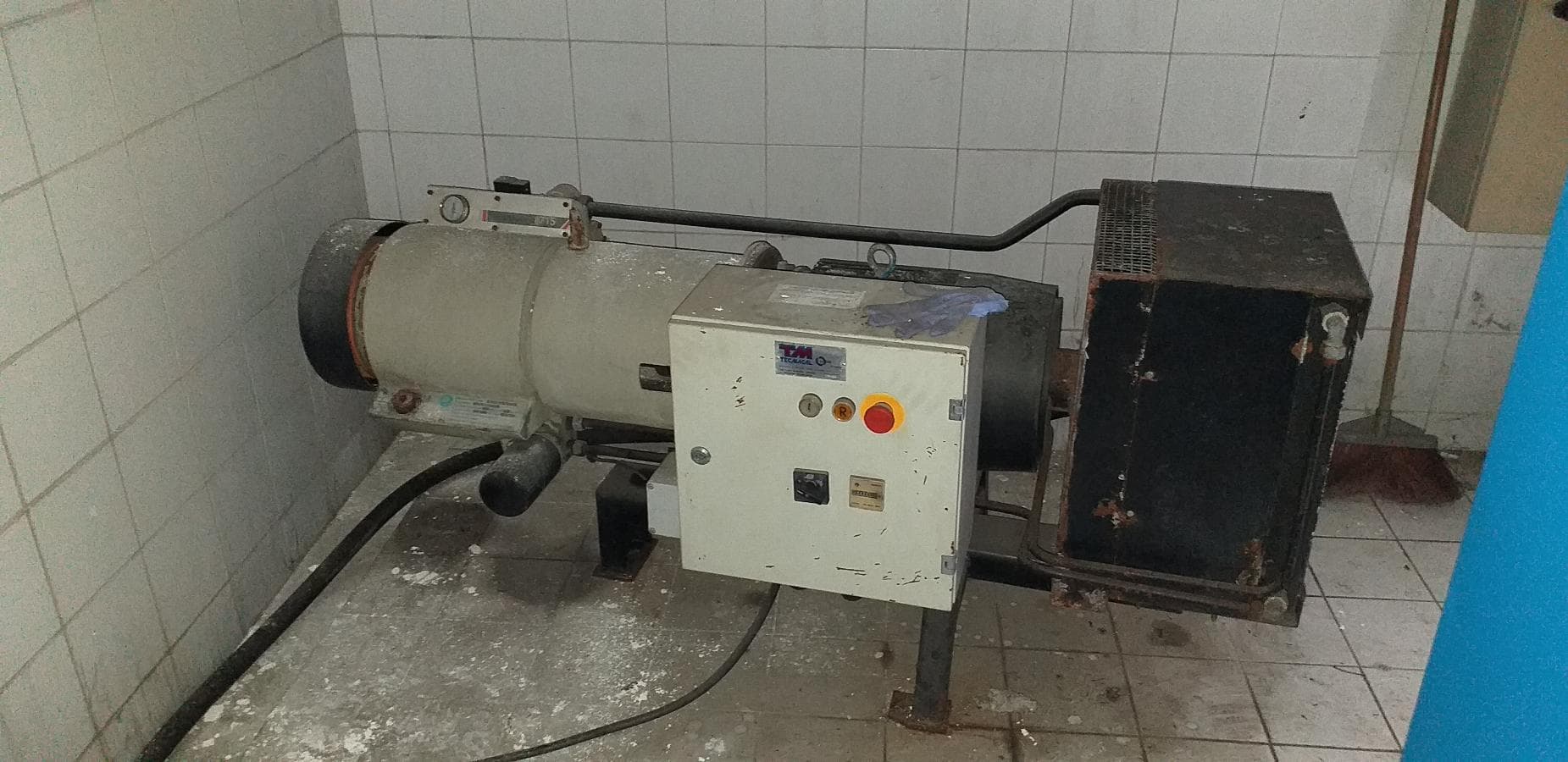 Compressores + Secador de Ar + Depósito de Ar + Motor + Depósito de Água — imagem 2