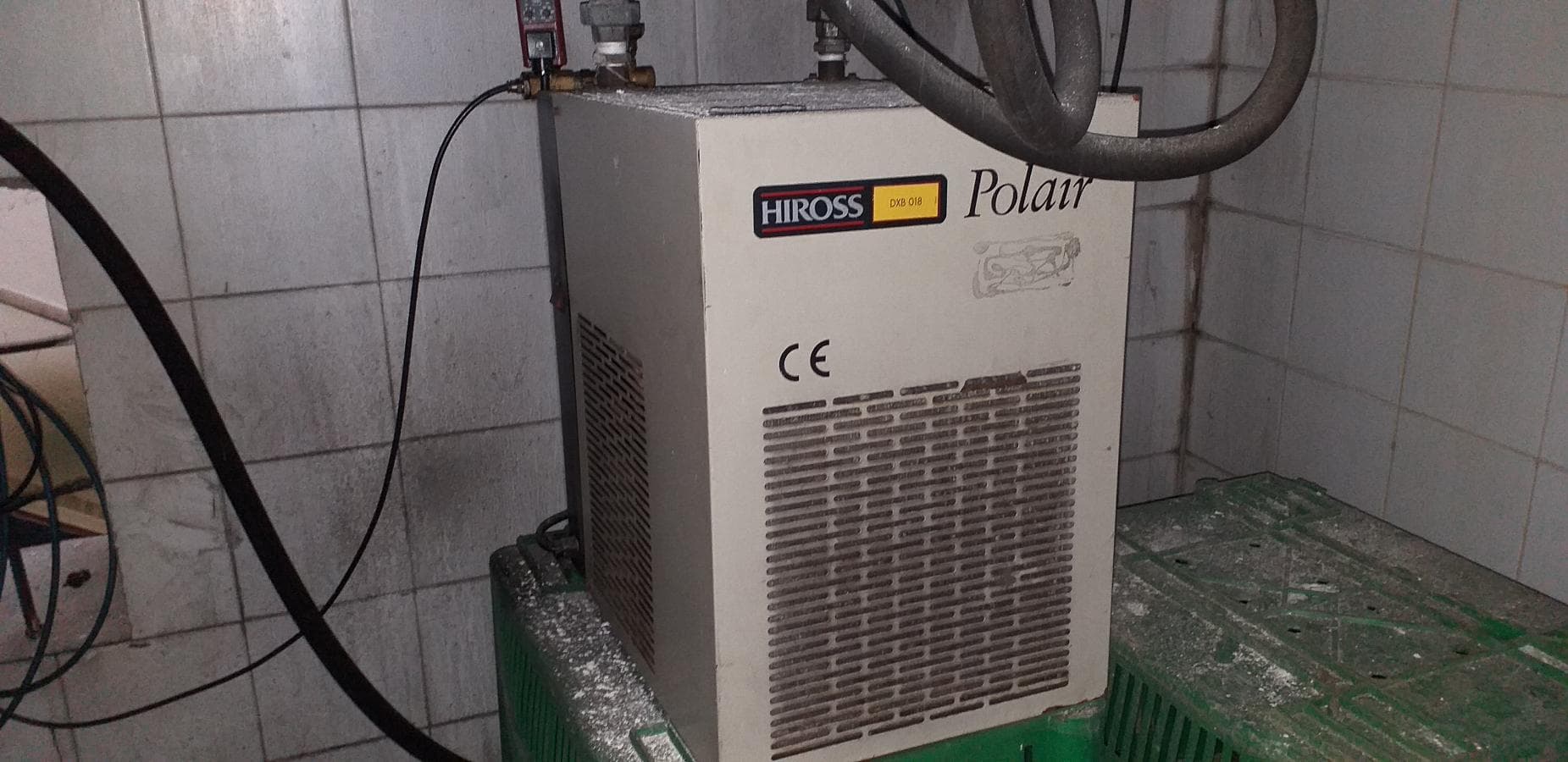 Compressores + Secador de Ar + Depósito de Ar + Motor + Depósito de Água — imagem 3
