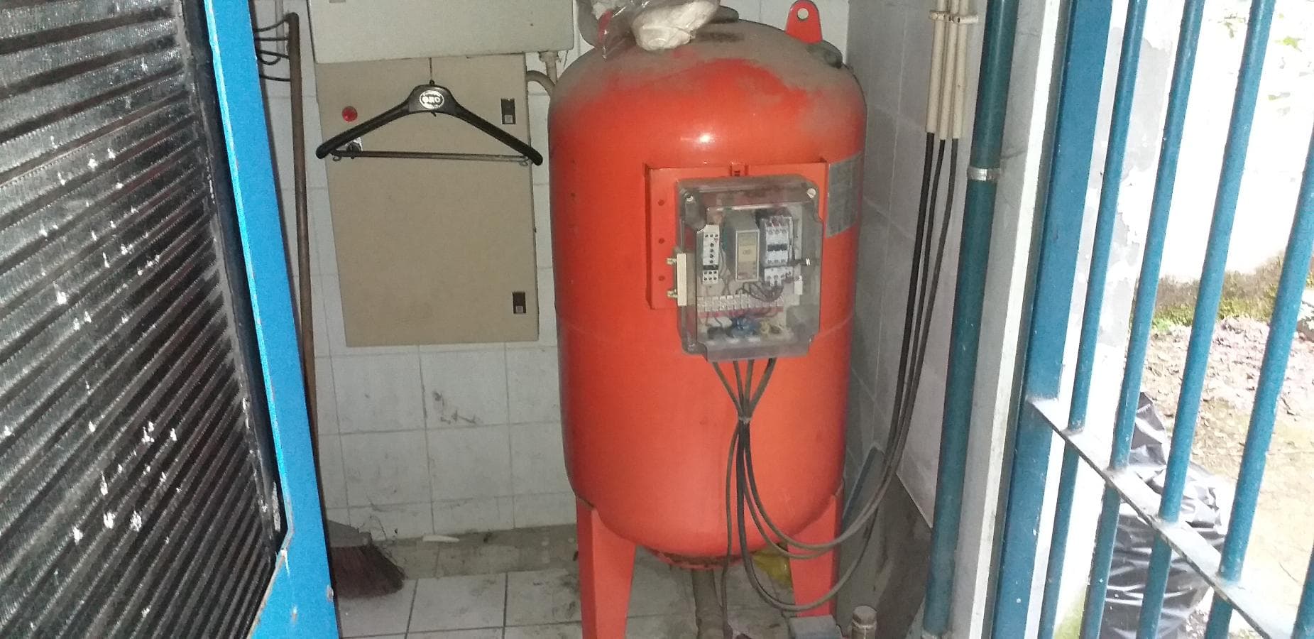 Compressores + Secador de Ar + Depósito de Ar + Motor + Depósito de Água — imagem 5