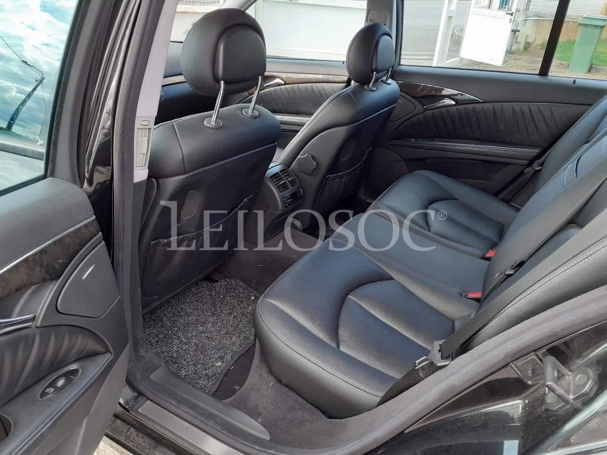 Mercedes-Benz E 270 CDI · Ano 2003 — image 20