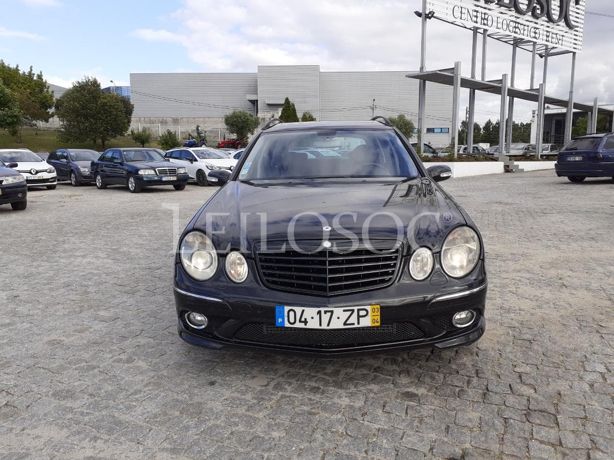 Mercedes-Benz E 270 CDI · Ano 2003 — image 2