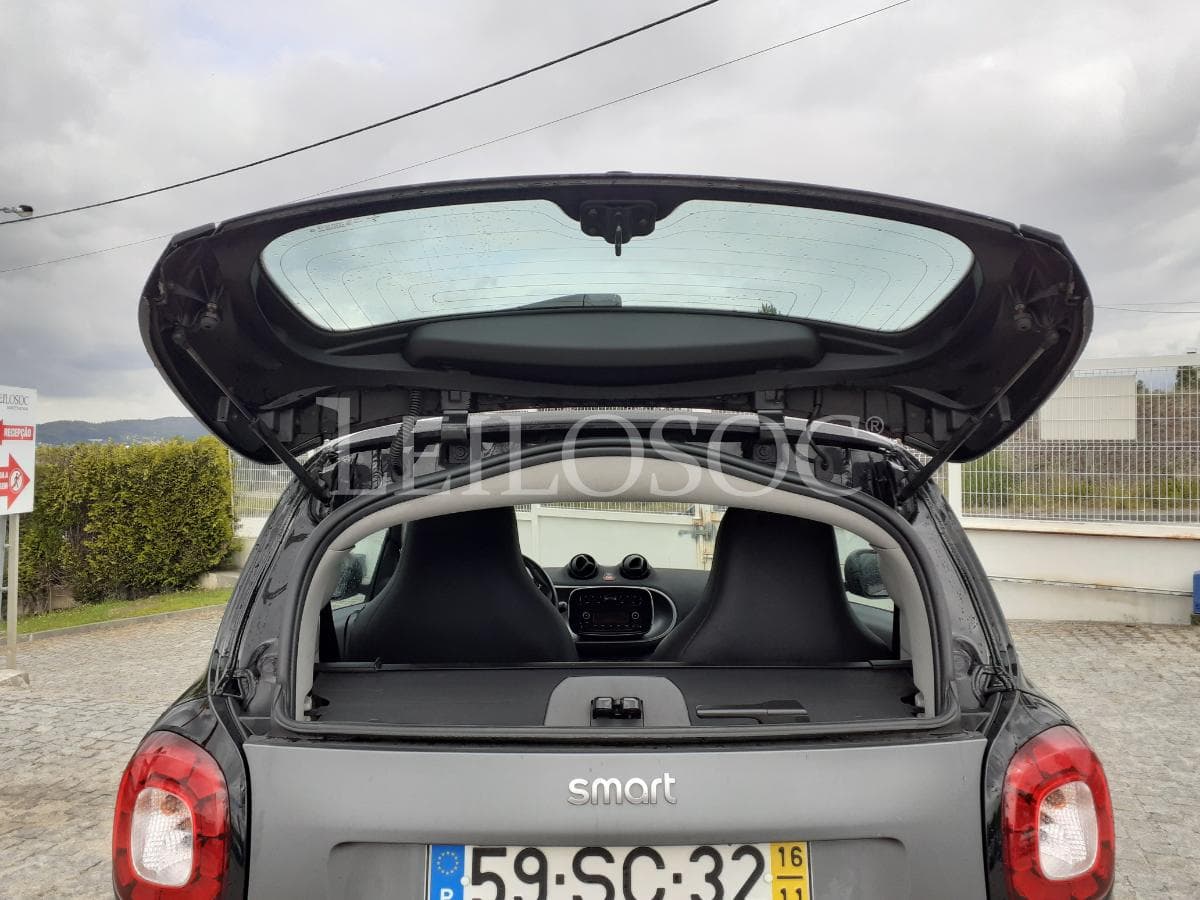 Smart Fortwo Coupe 0.9 · Ano 2016 — imagem 19