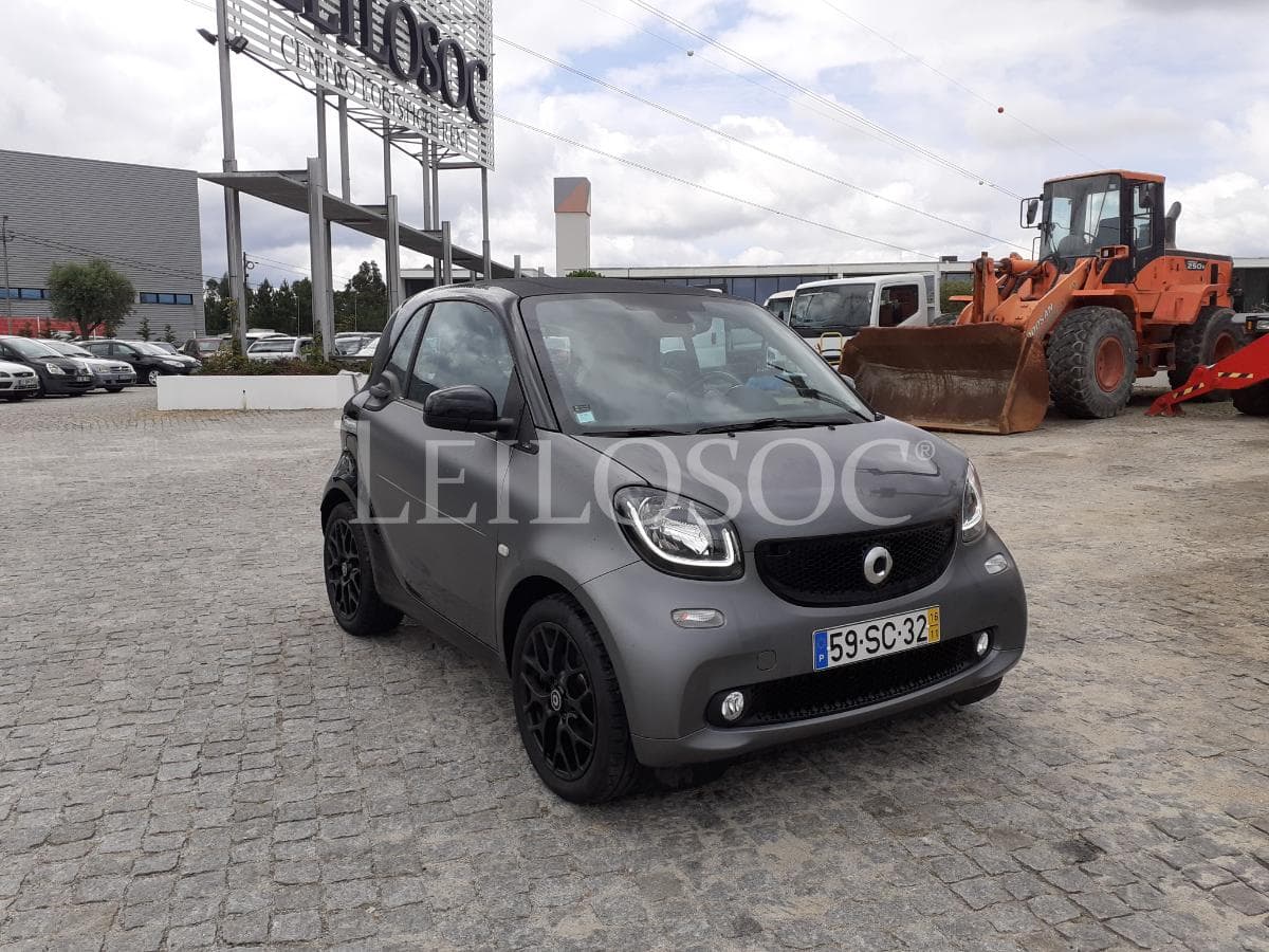 Smart Fortwo Coupe 0.9 · Ano 2016 — imagem 1