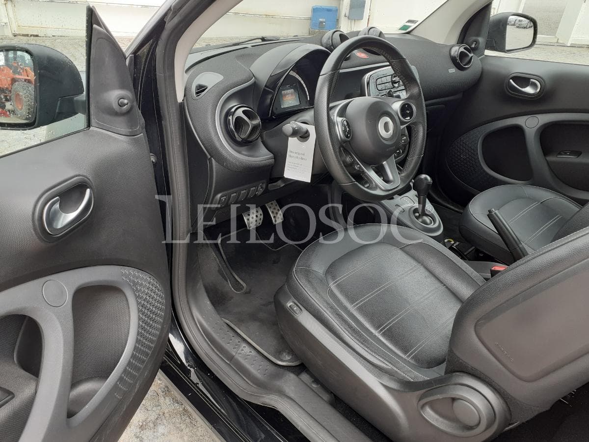Smart Fortwo Coupe 0.9 · Ano 2016 — imagem 7