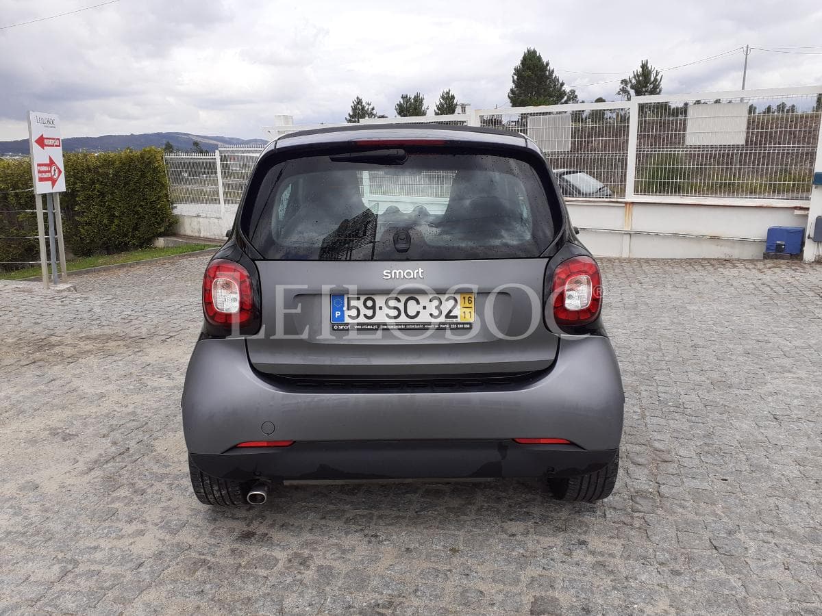 Smart Fortwo Coupe 0.9 · Ano 2016 — imagem 5
