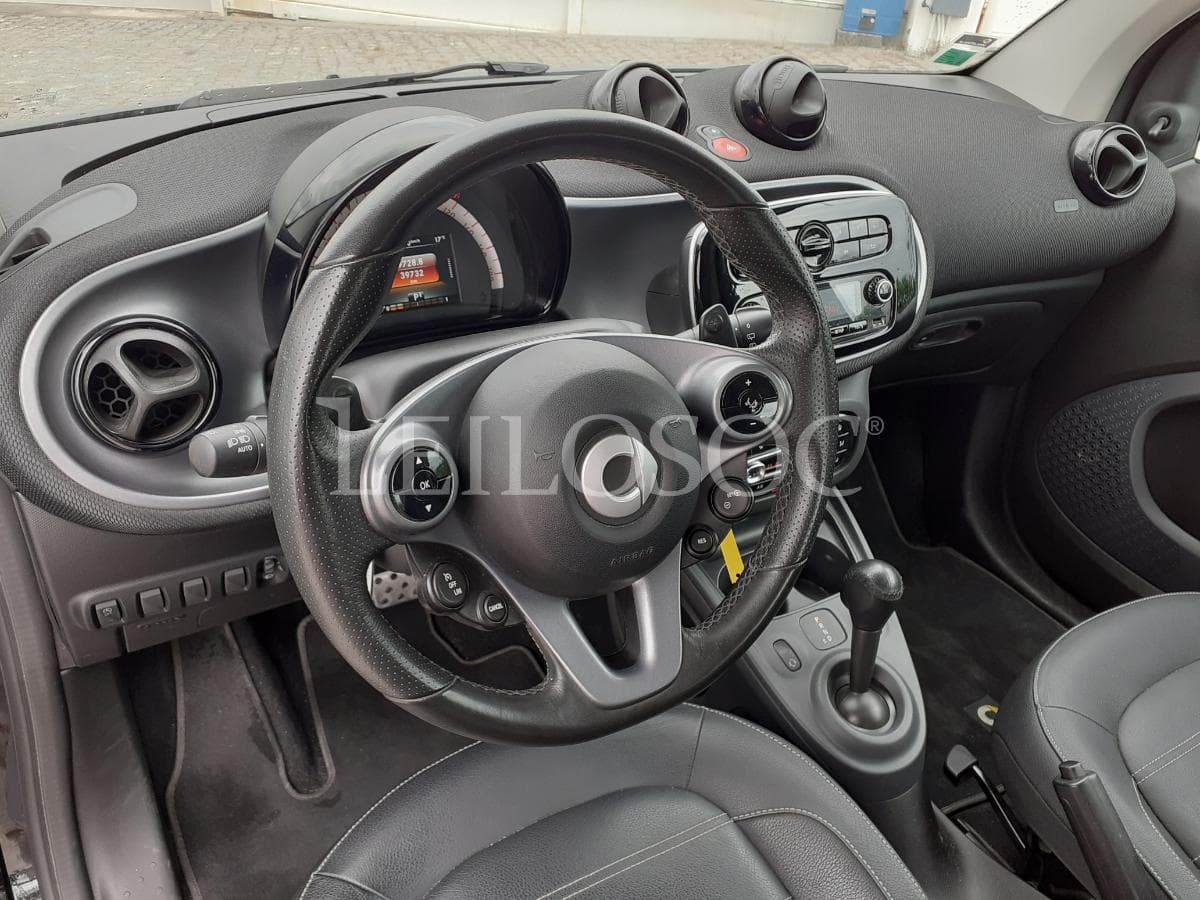 Smart Fortwo Coupe 0.9 · Ano 2016 — imagem 10
