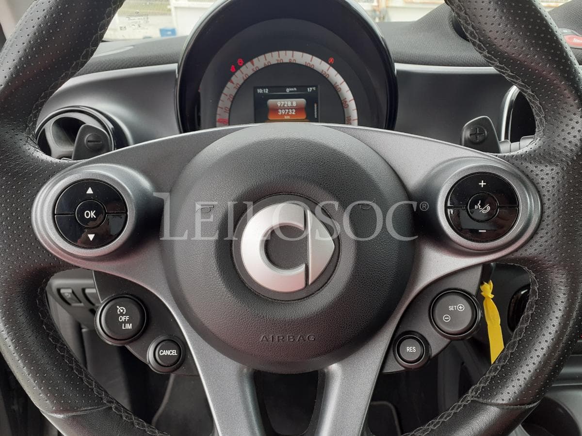 Smart Fortwo Coupe 0.9 · Ano 2016 — imagem 16