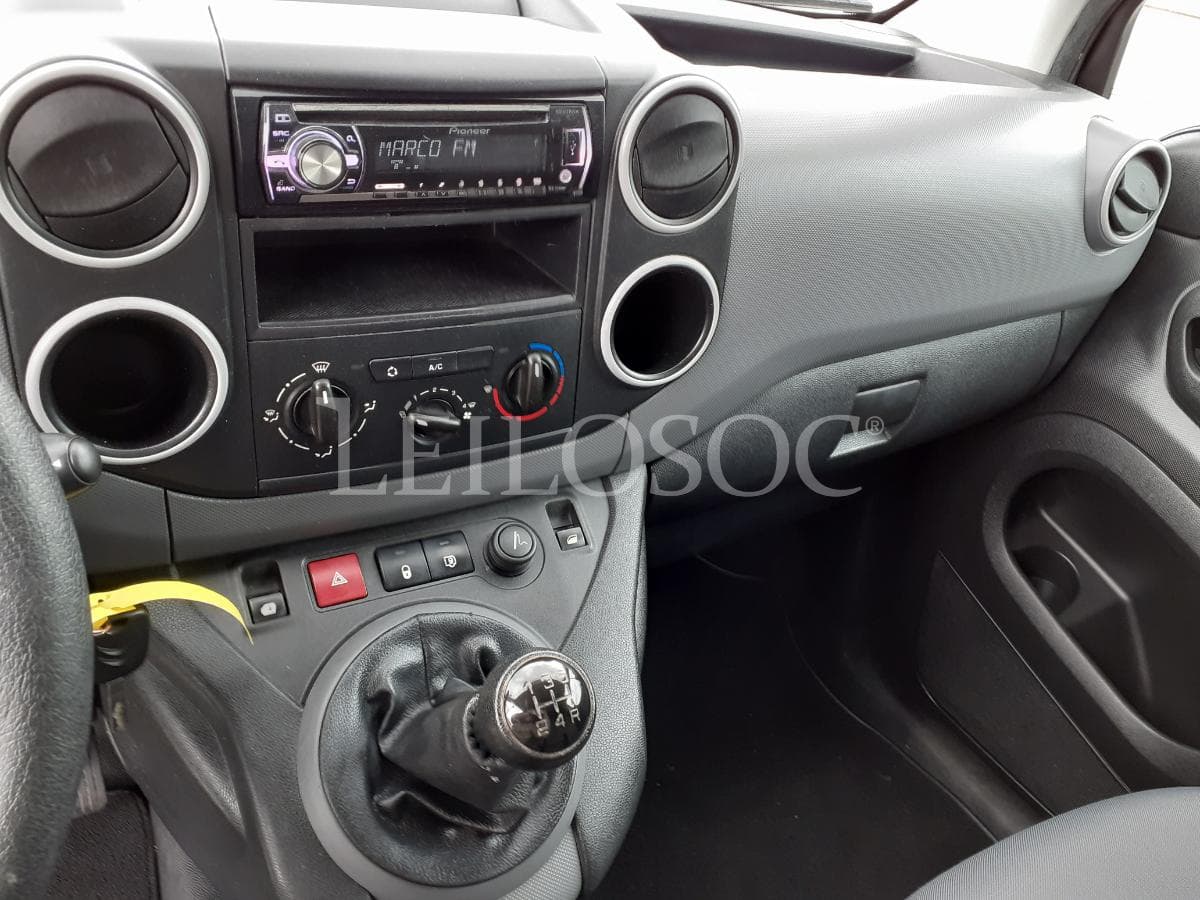 Citroën Berlingo 1.6 HDI · Ano 2013 · 3 Lugares — imagem 13
